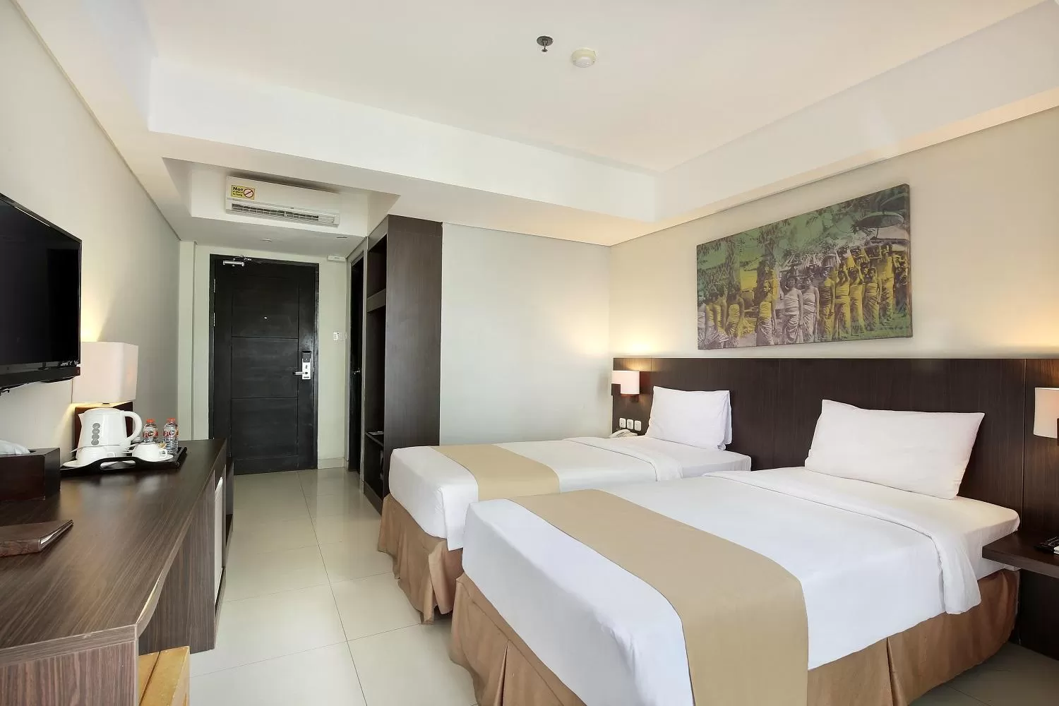 Bedroom, Bed in Rofa Kuta Hotel - CHSE Certified