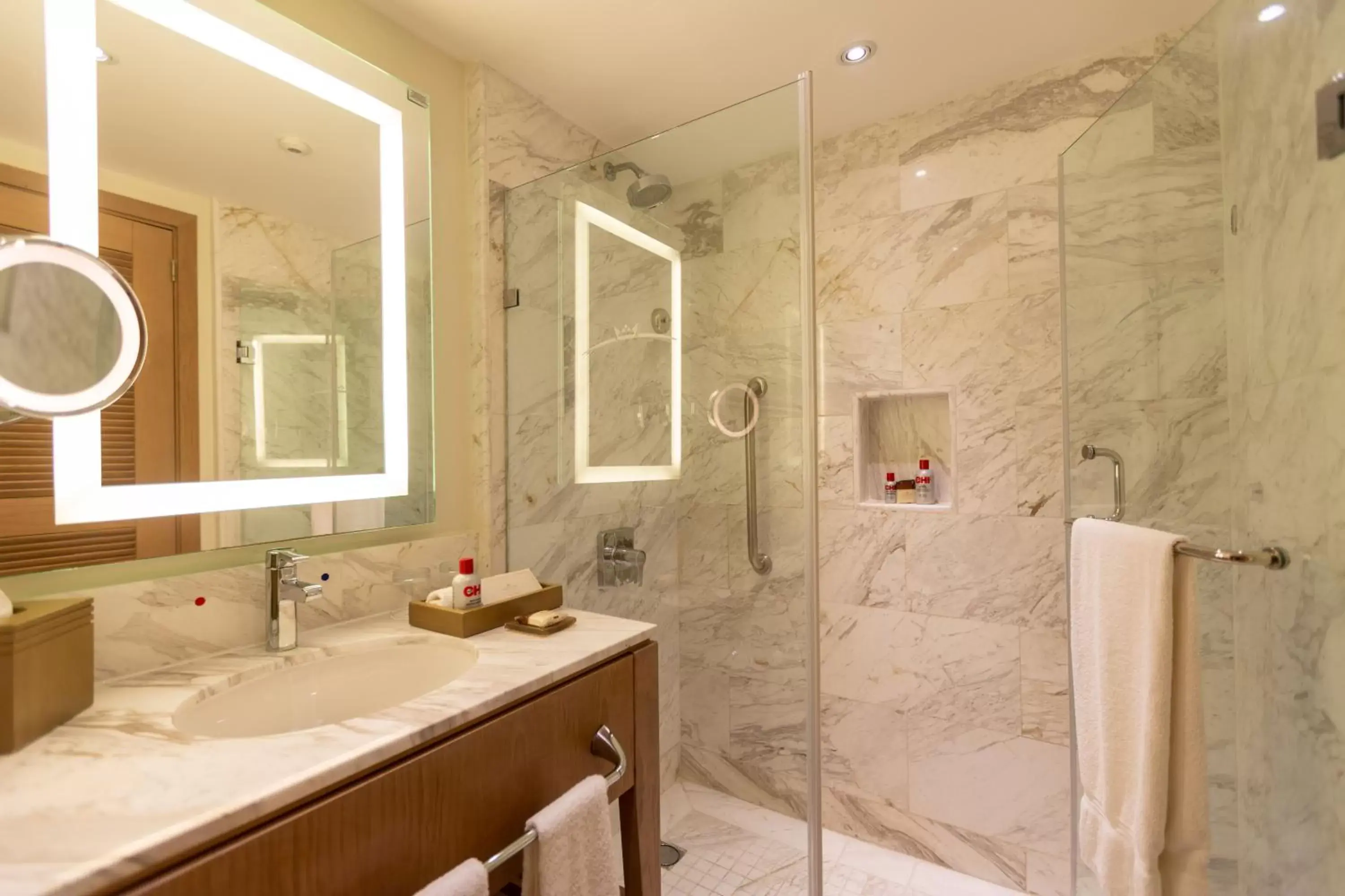 Superior Deluxe Ocean View with Balcony - Kids & Teens Free in Moon Palace Jamaica - All Inclusive Superior Deluxe Ocean View with Balcony - Kids & Teens Free in Moon Palace Jamaica - All Inclusive