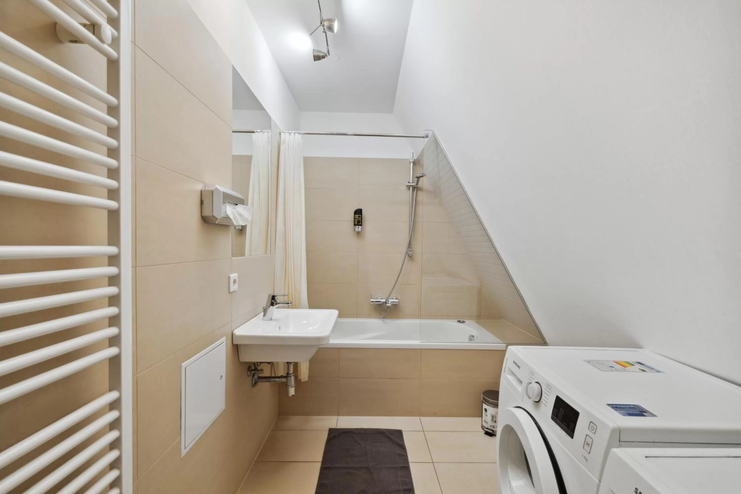 Bathroom in Florian's apartments in Mariahilf Vienna