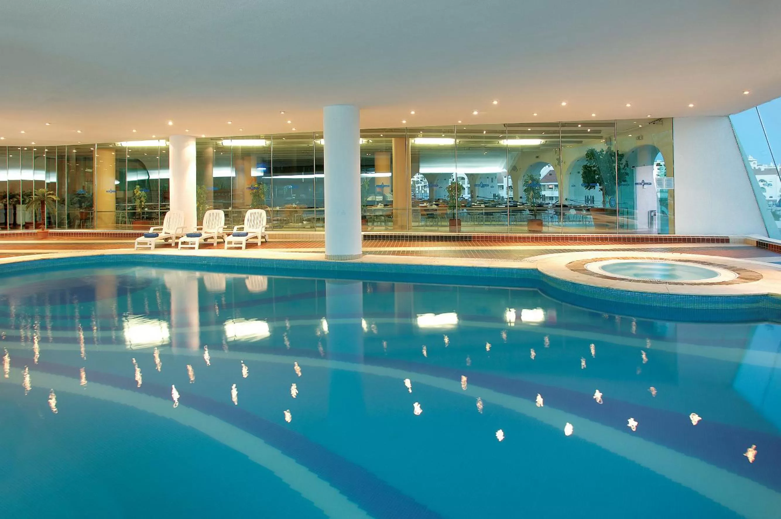 Swimming pool in Hotel Apartamento Paraiso De Albufeira