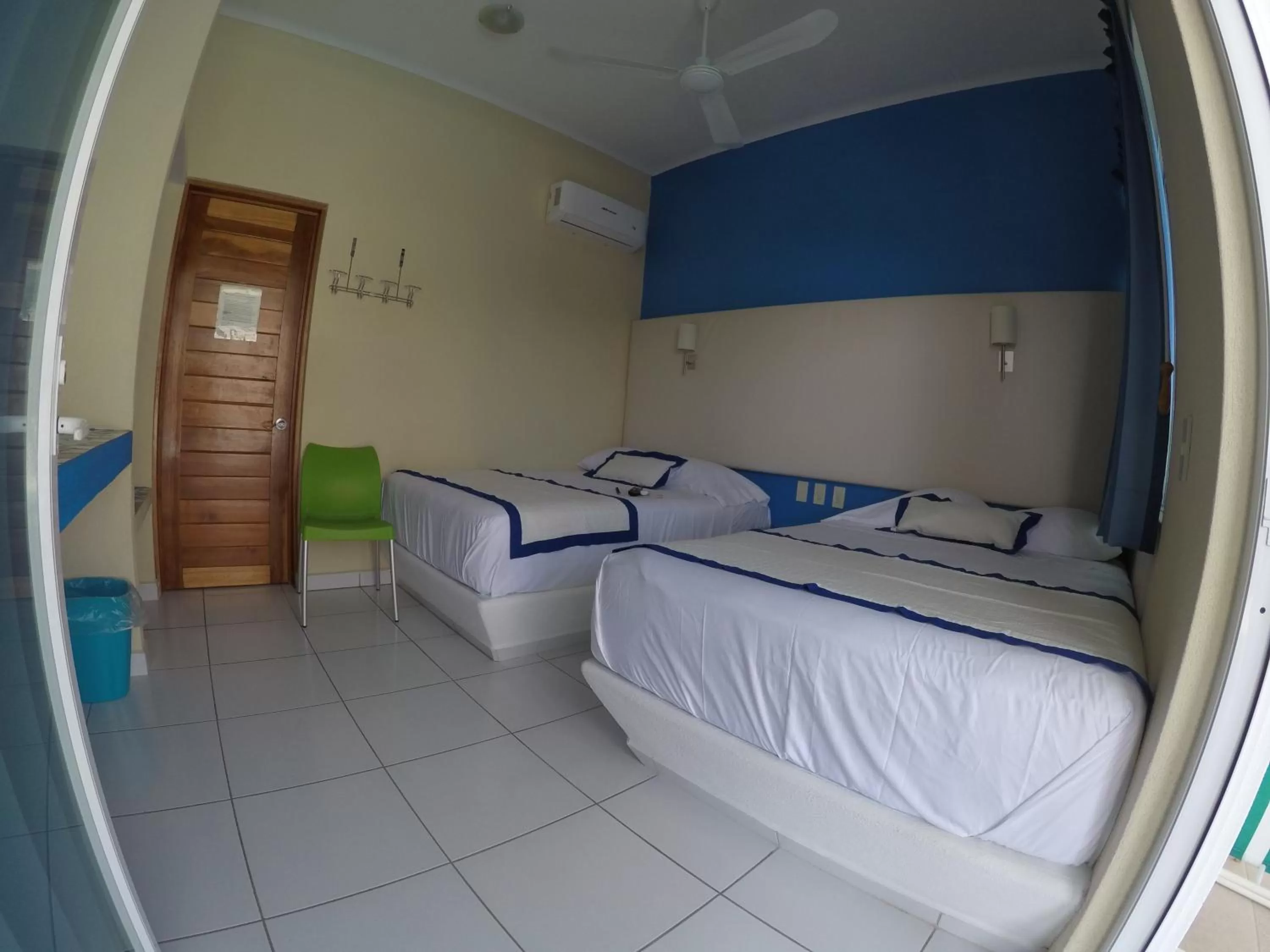 Photo of the whole room, Bed in Casa Mia