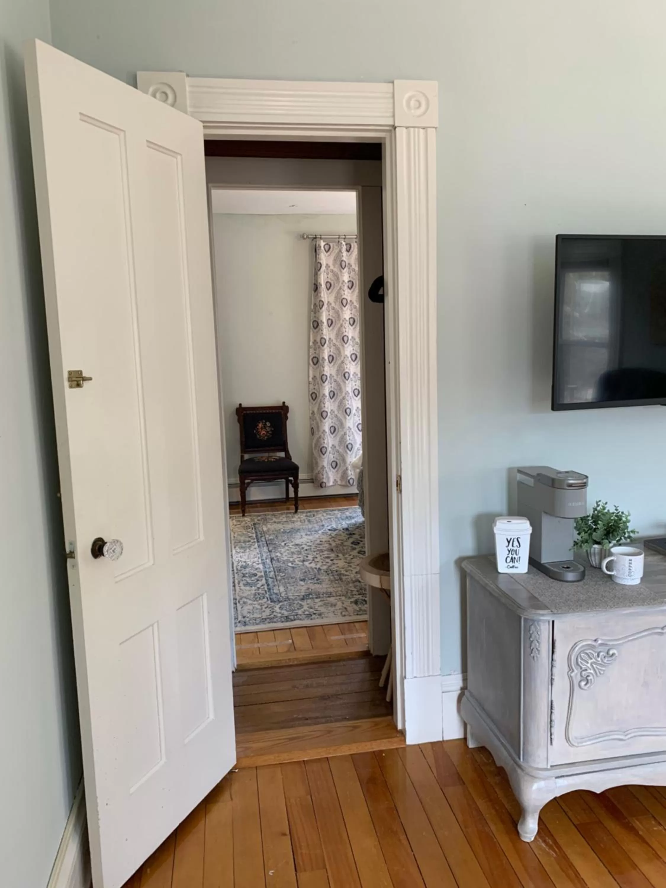 Living room in Inn on Golden Pond