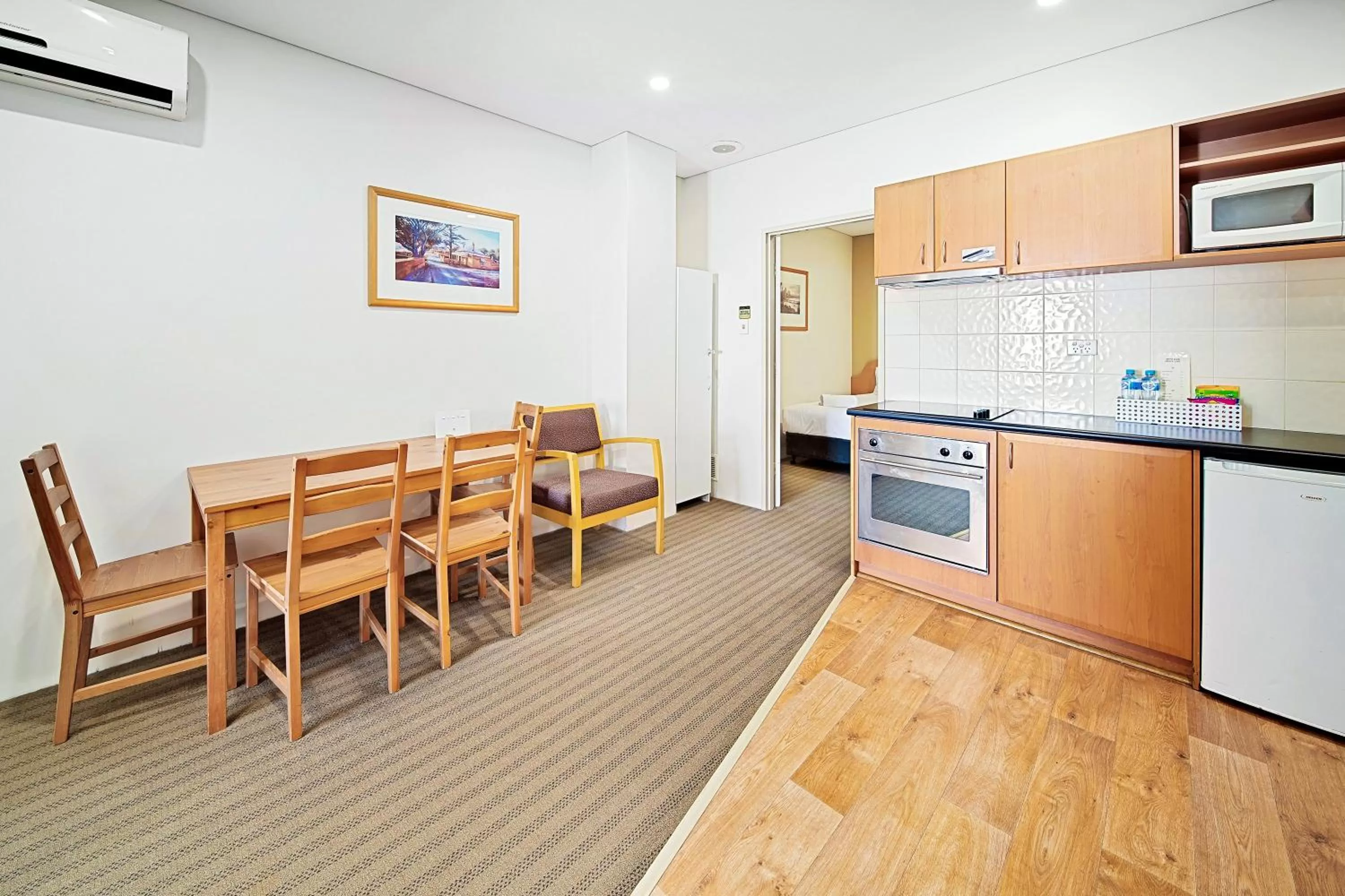 Kitchen or kitchenette in All Suites Perth