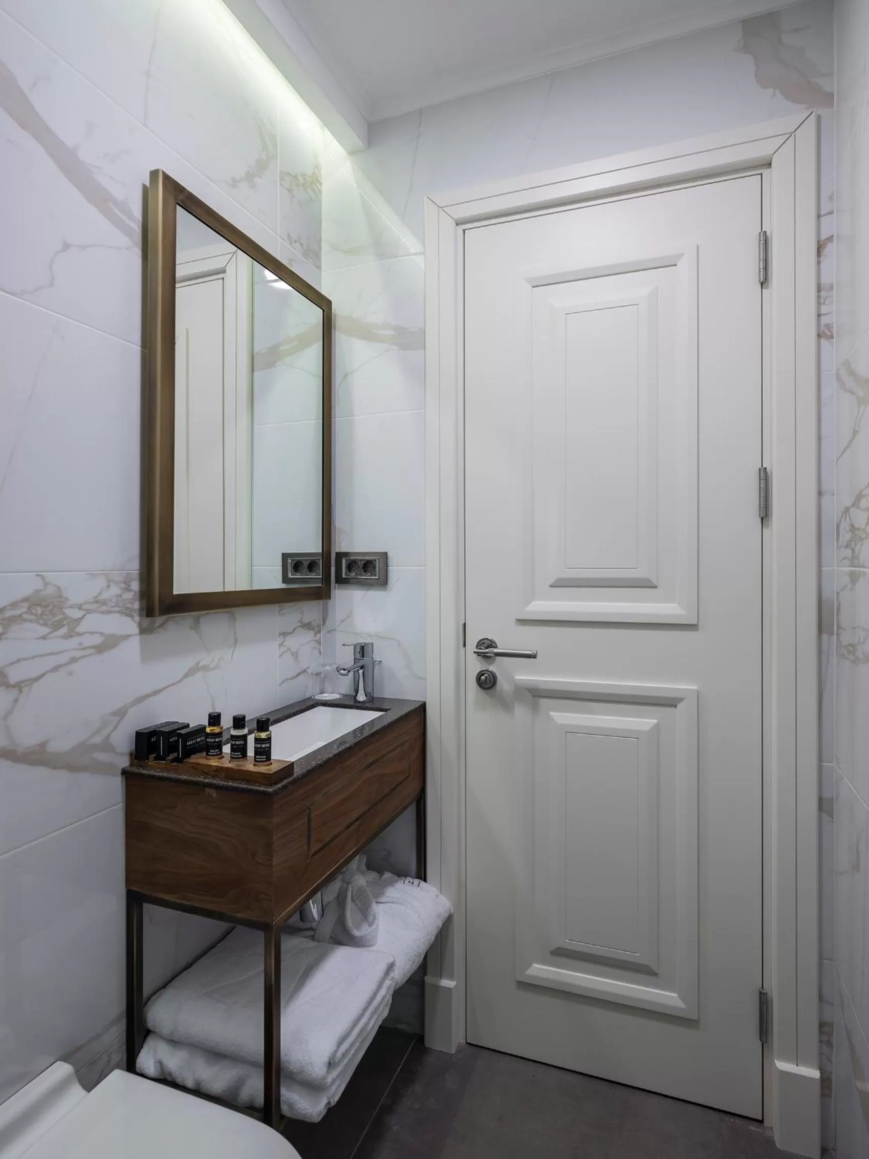 Bathroom in Azzap Hotel Galata