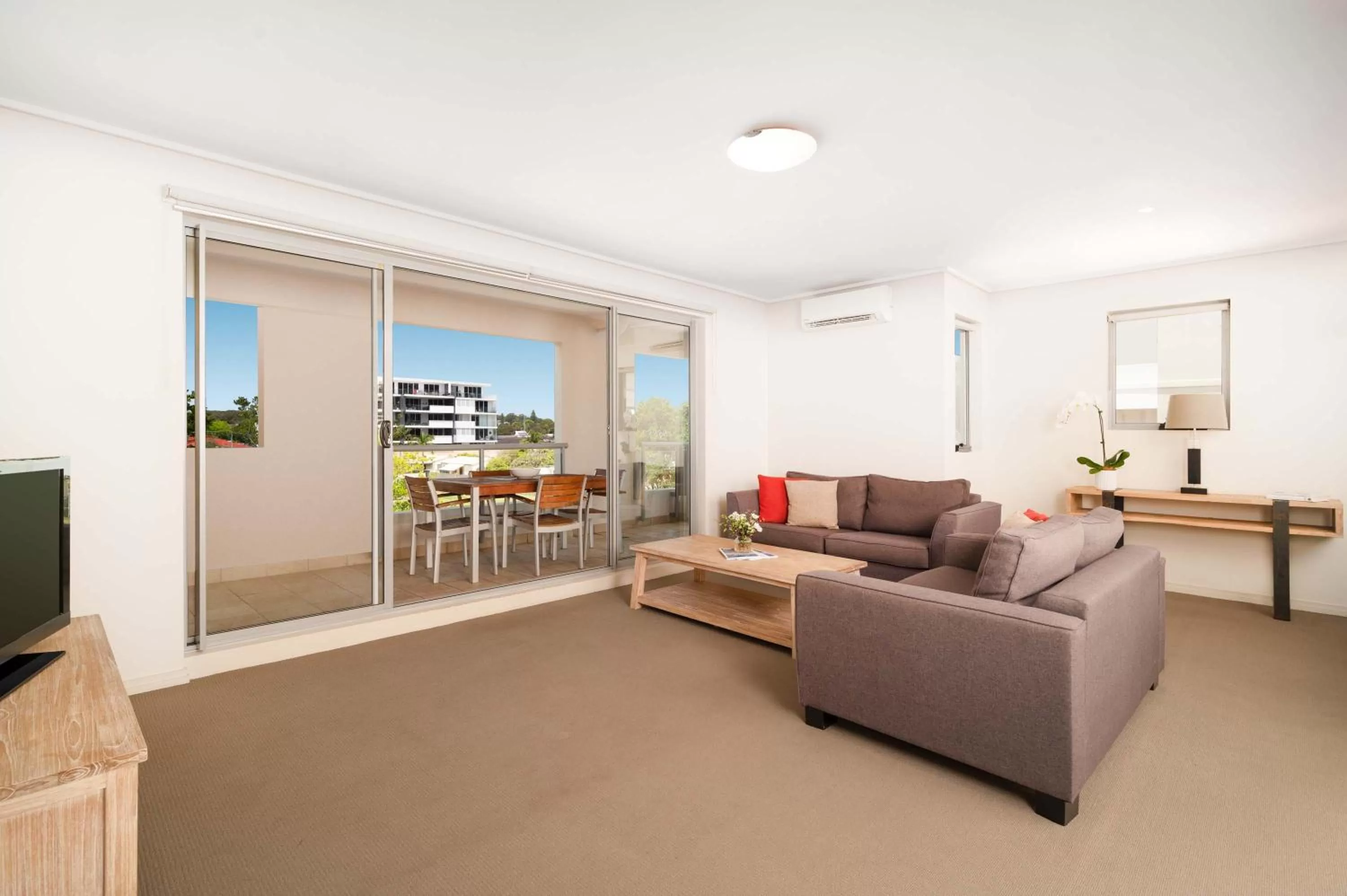 Living room in Mantra The Observatory