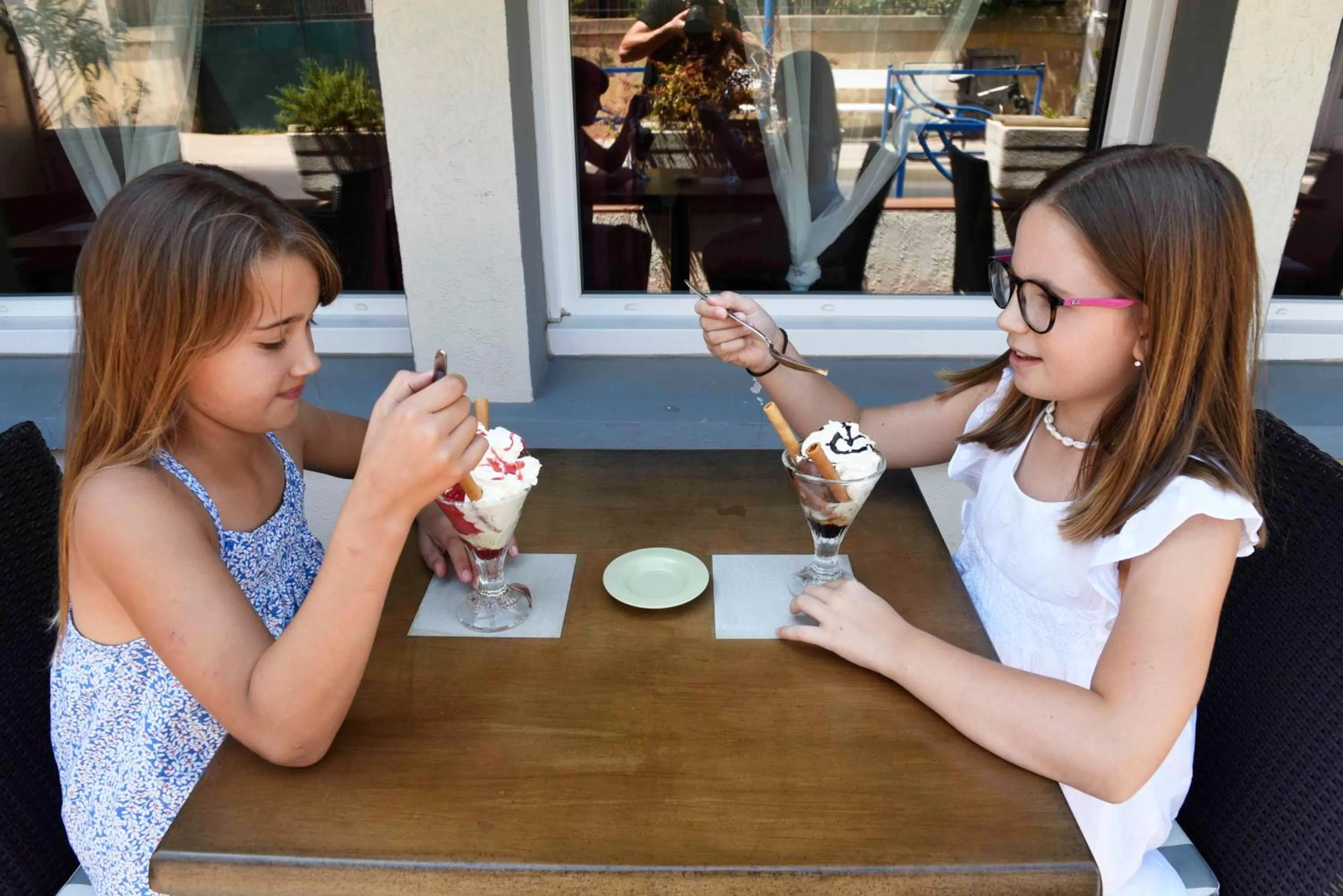 People in Azur Hôtel