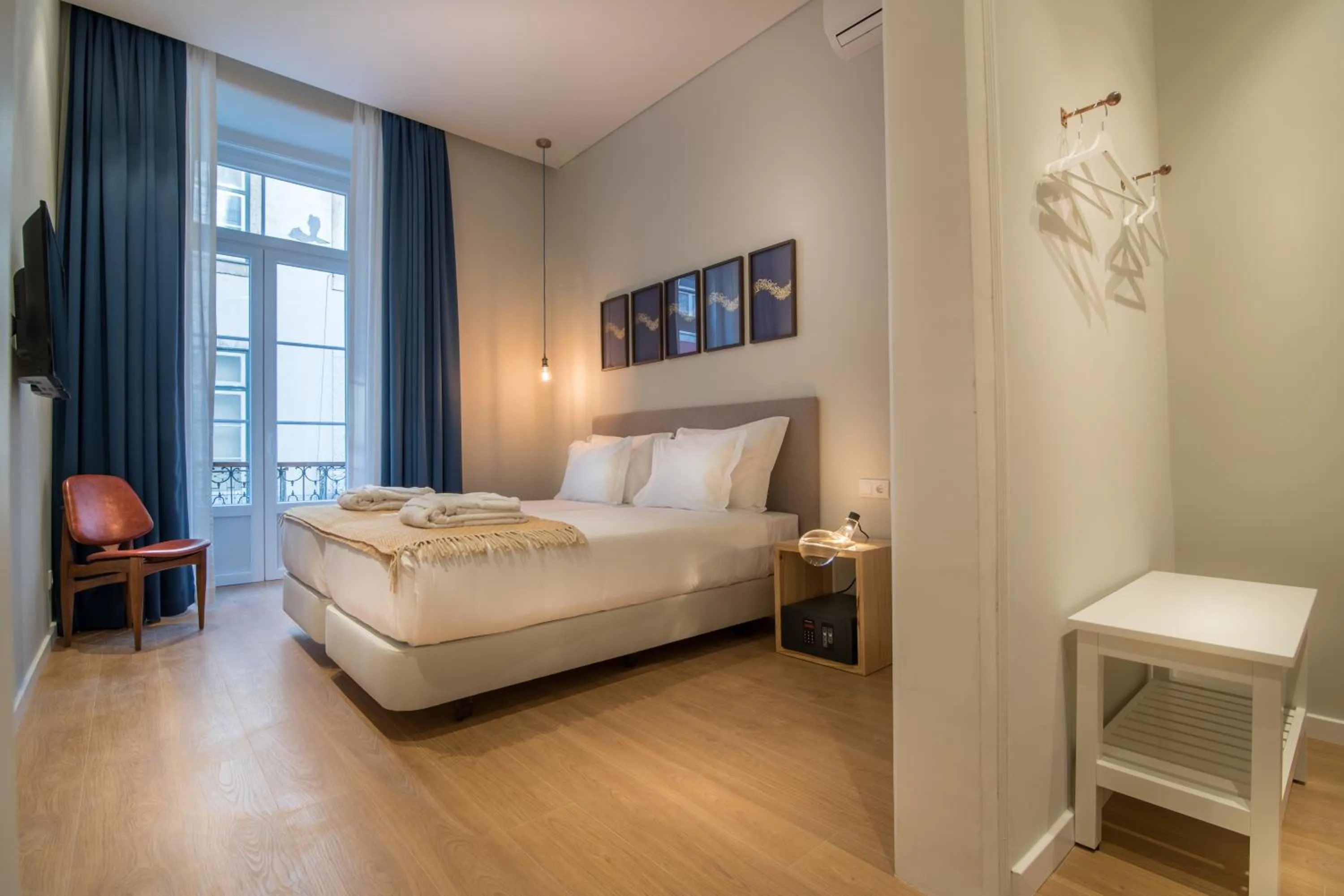 View (from property/room), Bed in Esqina Urban Lodge