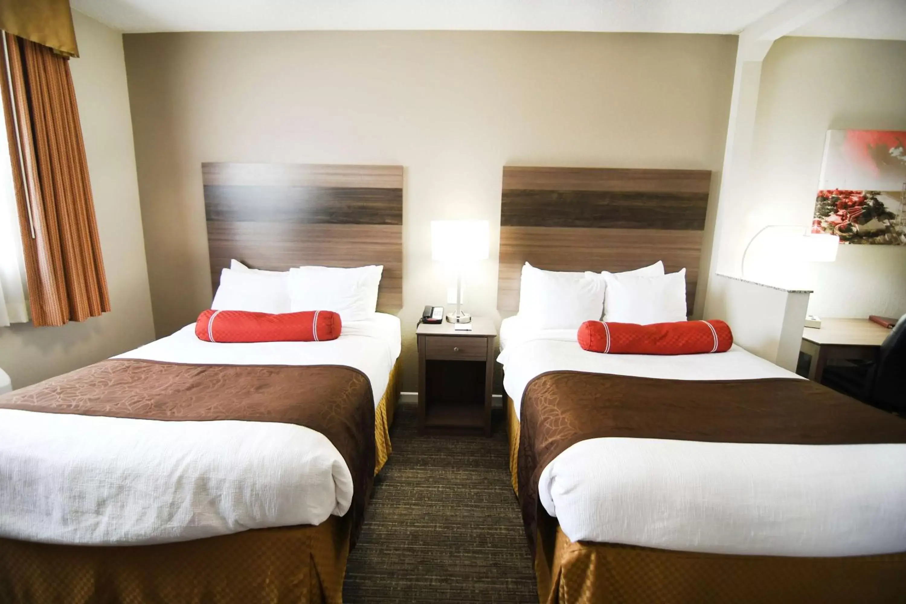 Double Suite with Two Double Beds - Non-Smoking in Best Western Plus Sandusky Hotel & Suites Double Suite with Two Double Beds - Non-Smoking in Best Western Plus Sandusky Hotel & Suites