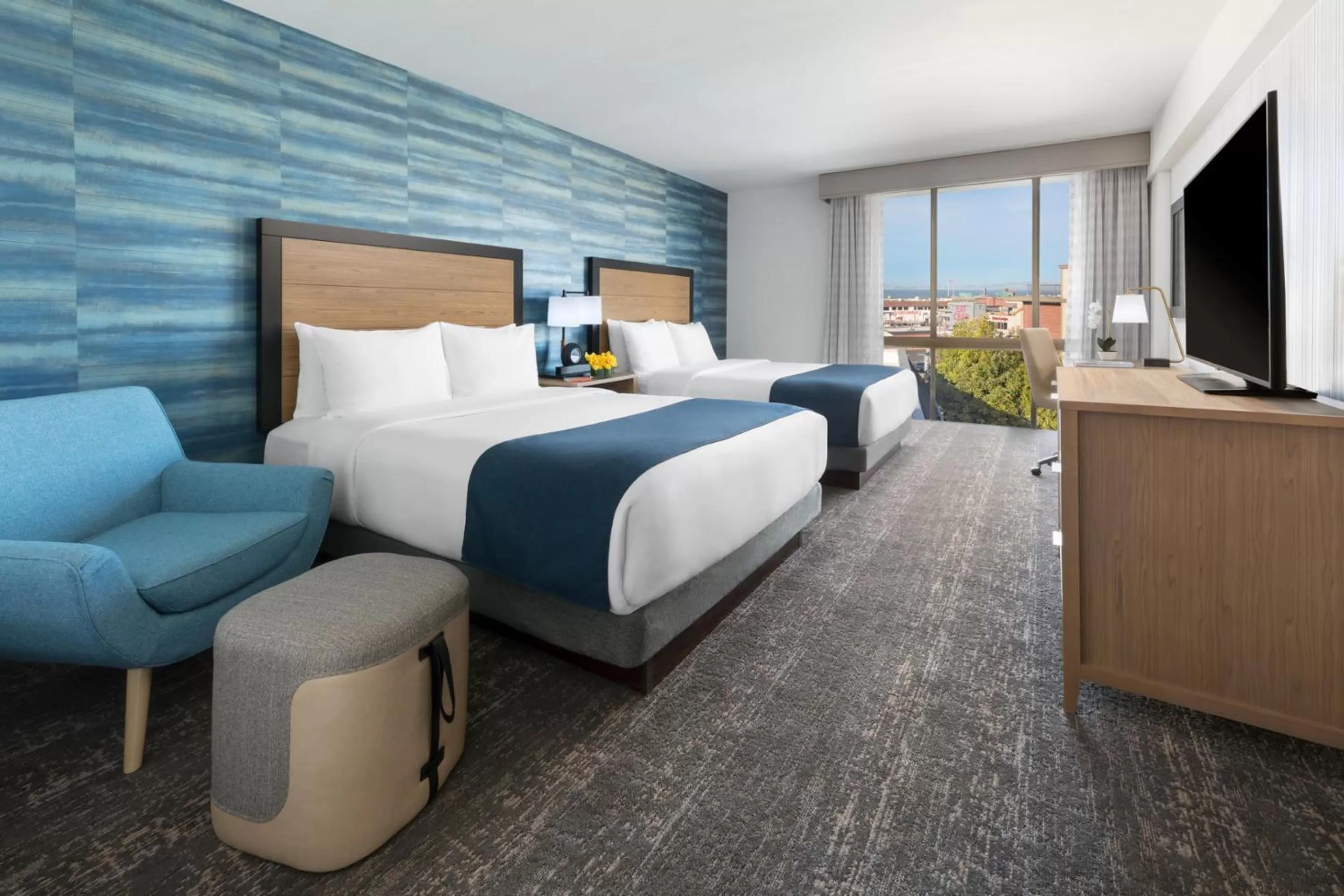 Photo of the whole room, Bed in Hotel Caza Fisherman's Wharf