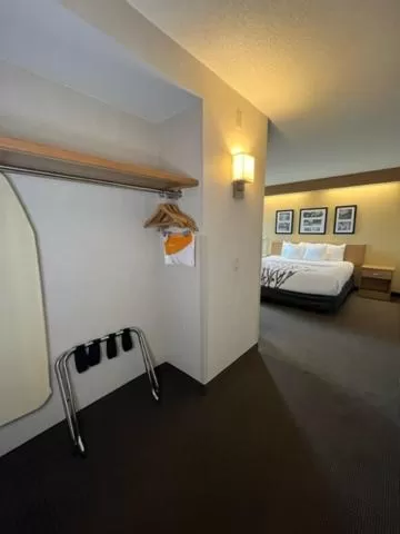 Bed in Sleep Inn Lynchburg - University Area & Hwy 460