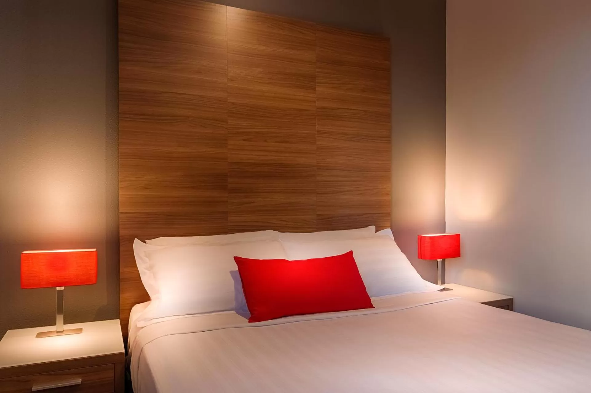 Bed in Crest on Barkly Hotel