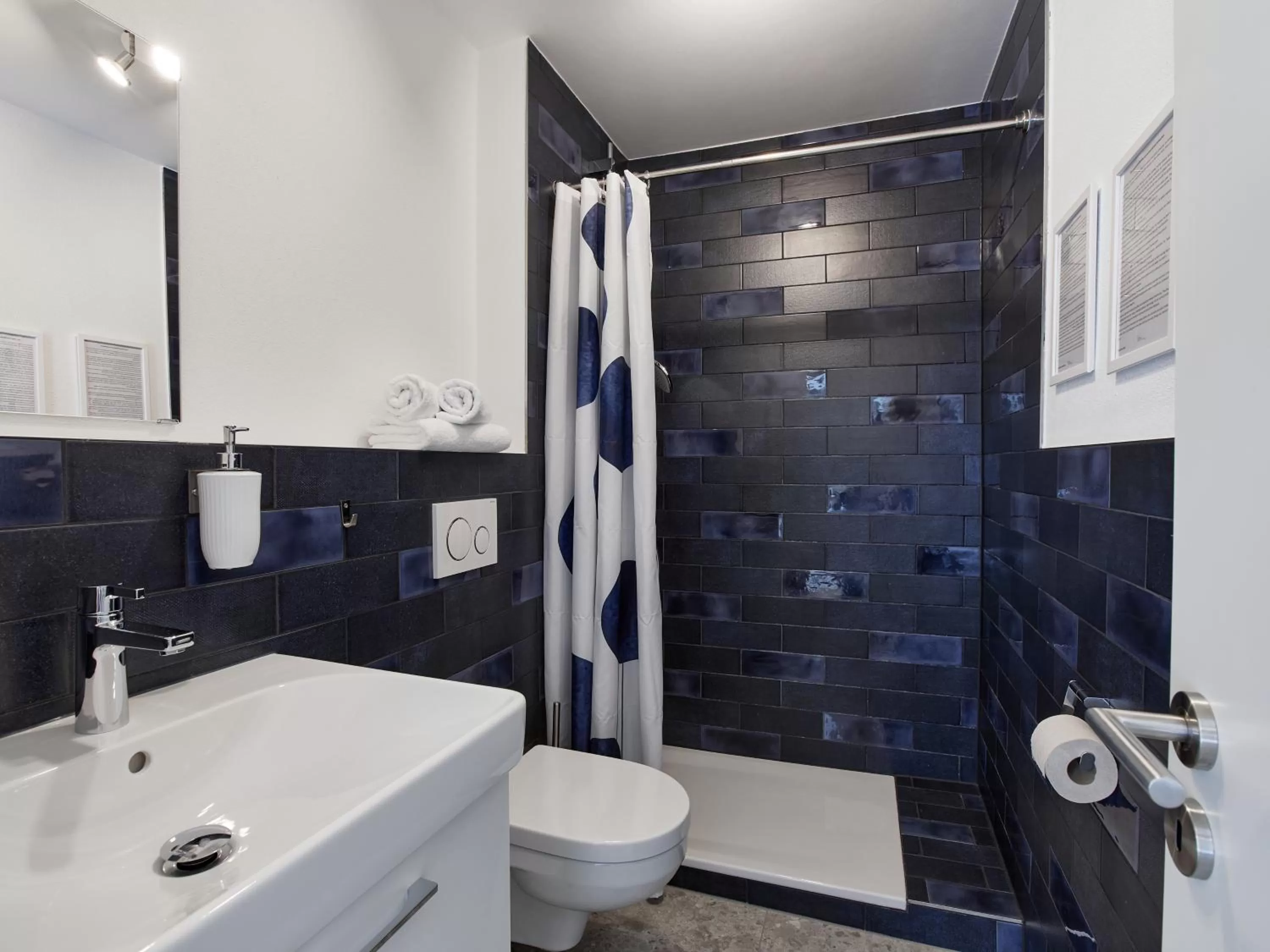 Bathroom in Humboldt41