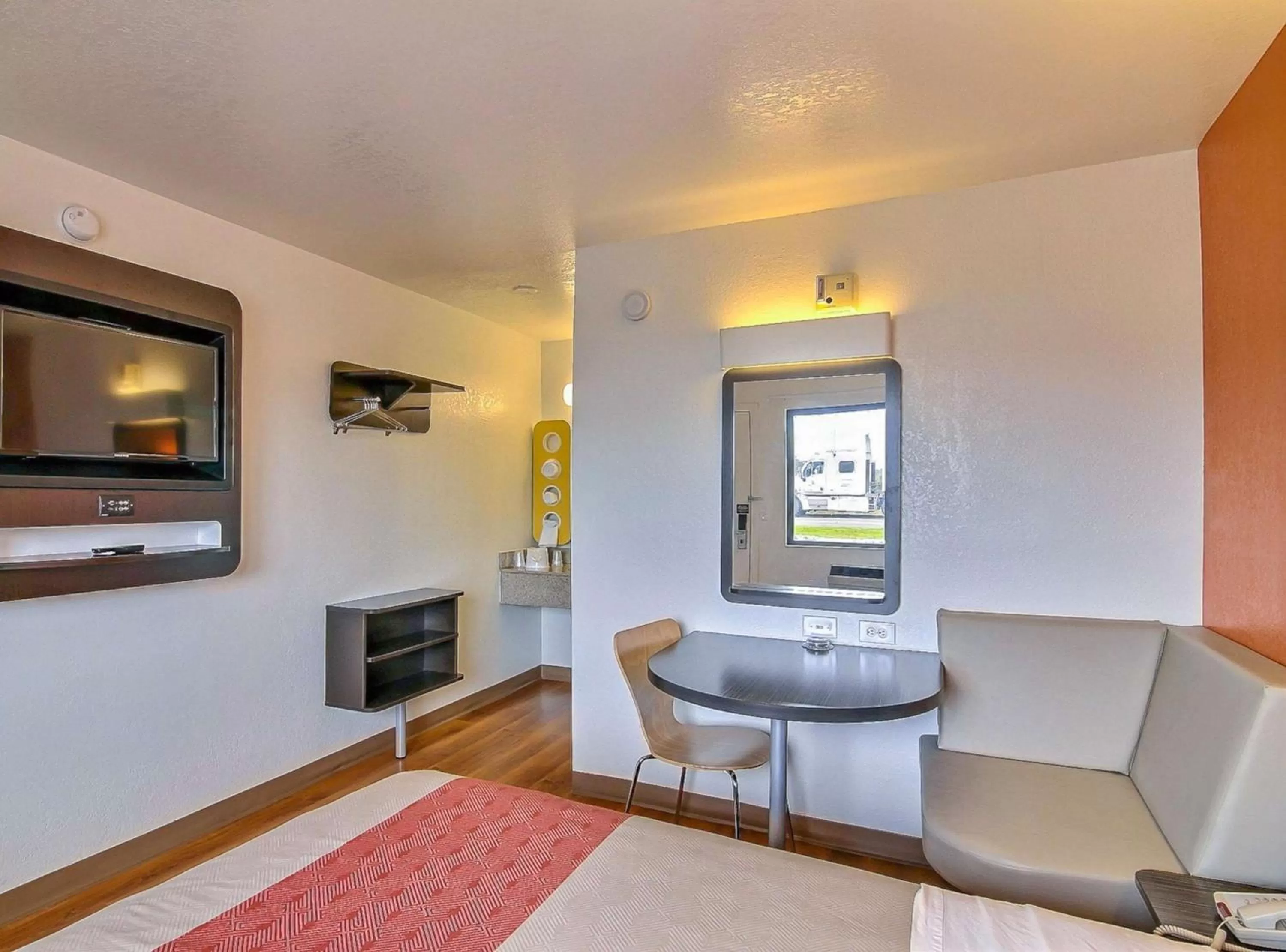 Bedroom in Motel 6-Buellton, CA - Solvang Area