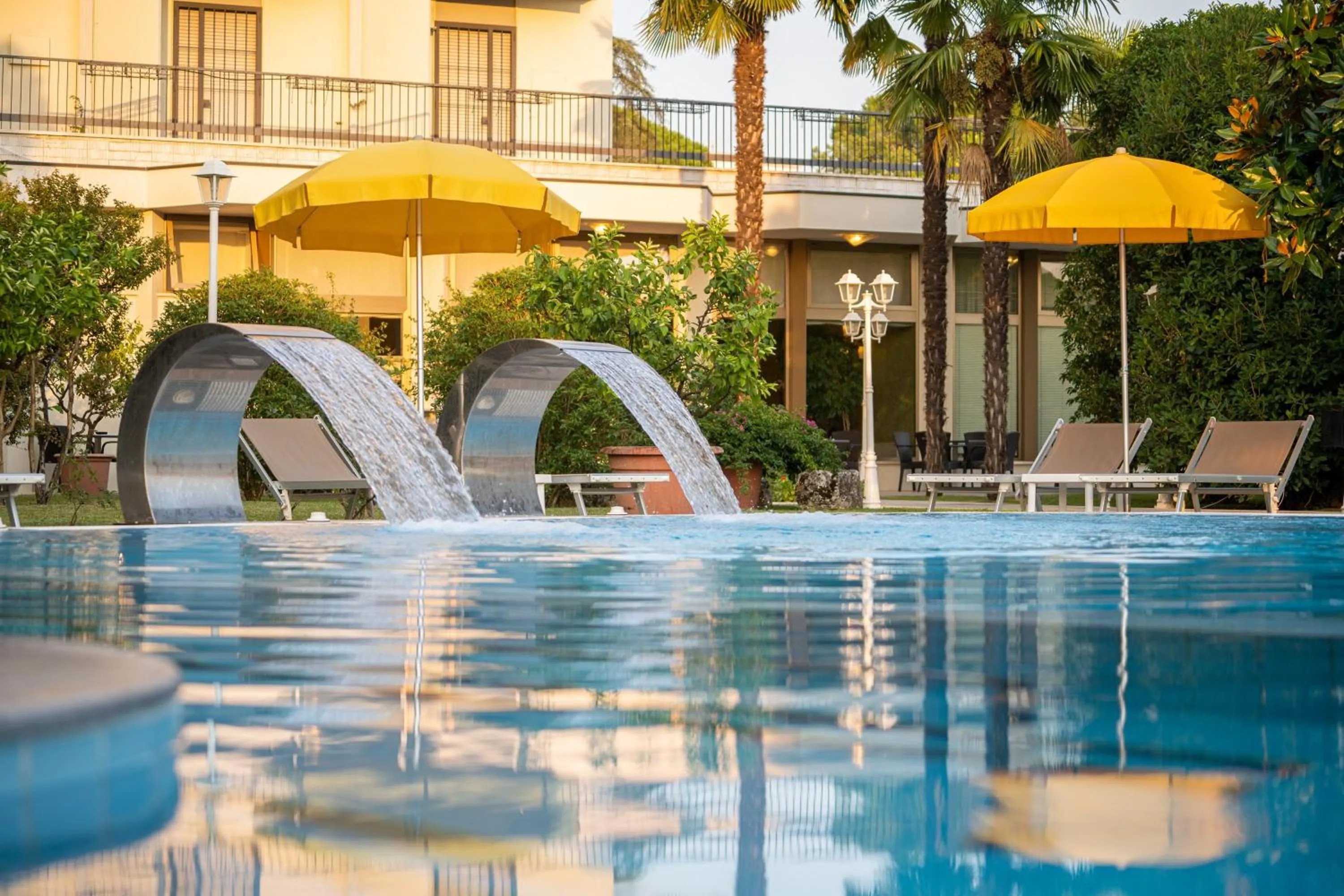 Swimming pool in Hotel Ariston Molino Buja