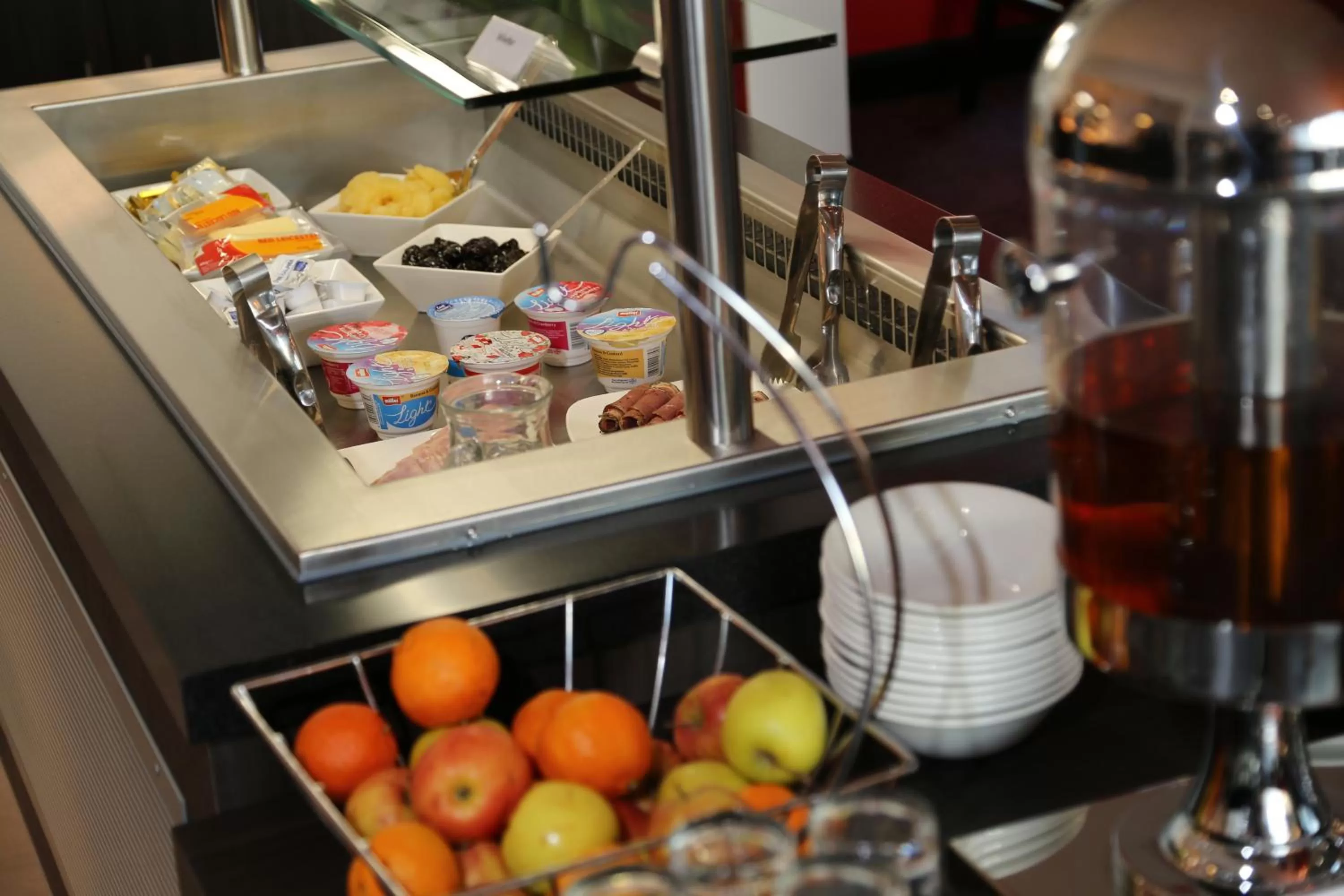 Food in Ramada Wakefield