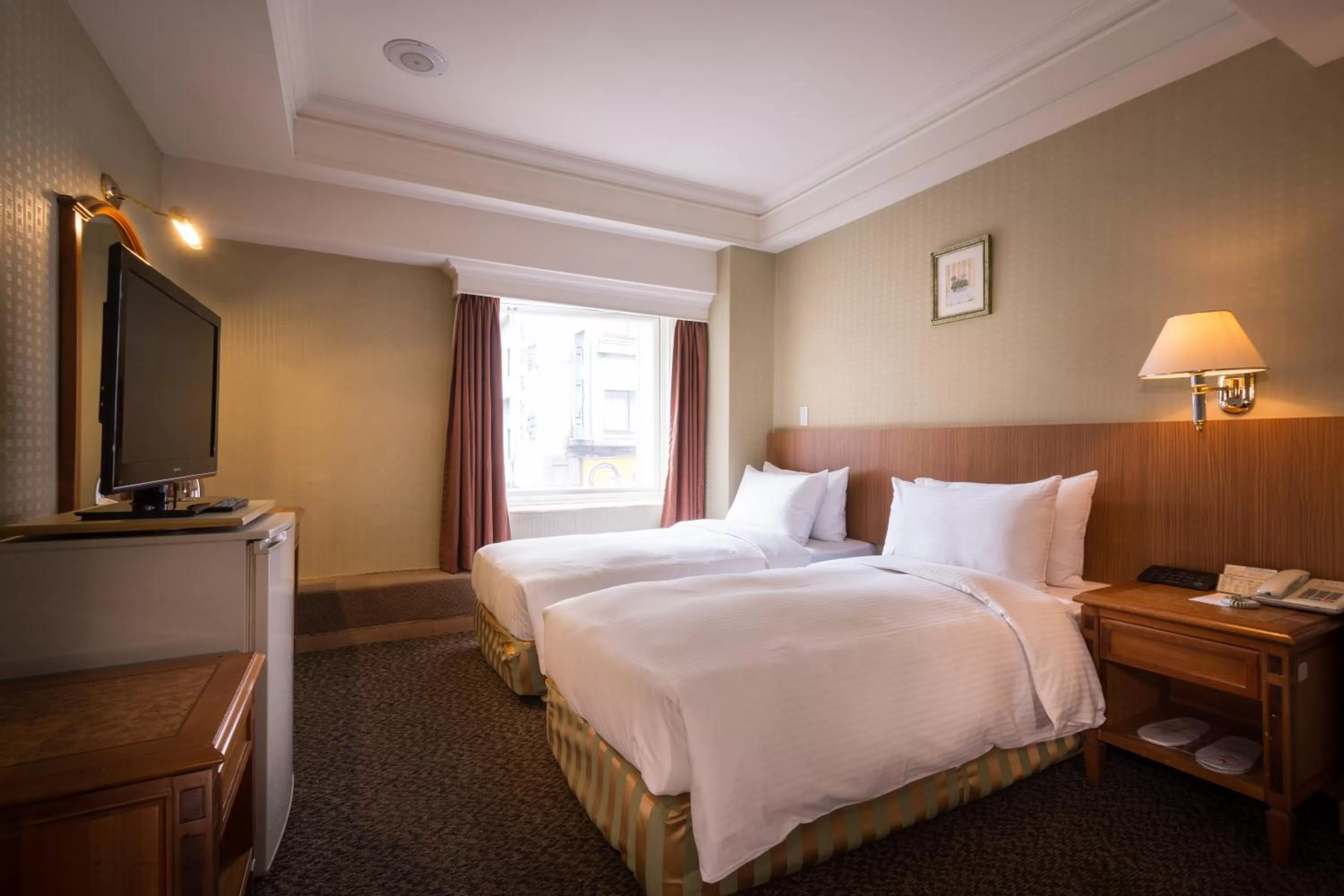 Photo of the whole room, Bed in Green World Flora Annex