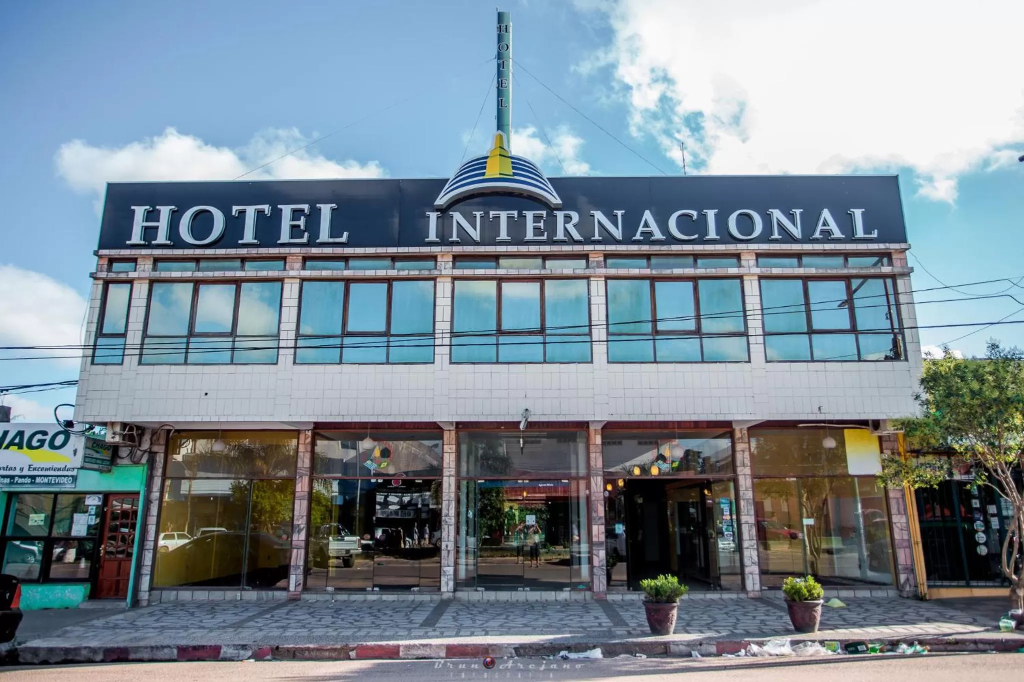 Facade/entrance in Hotel Internacional