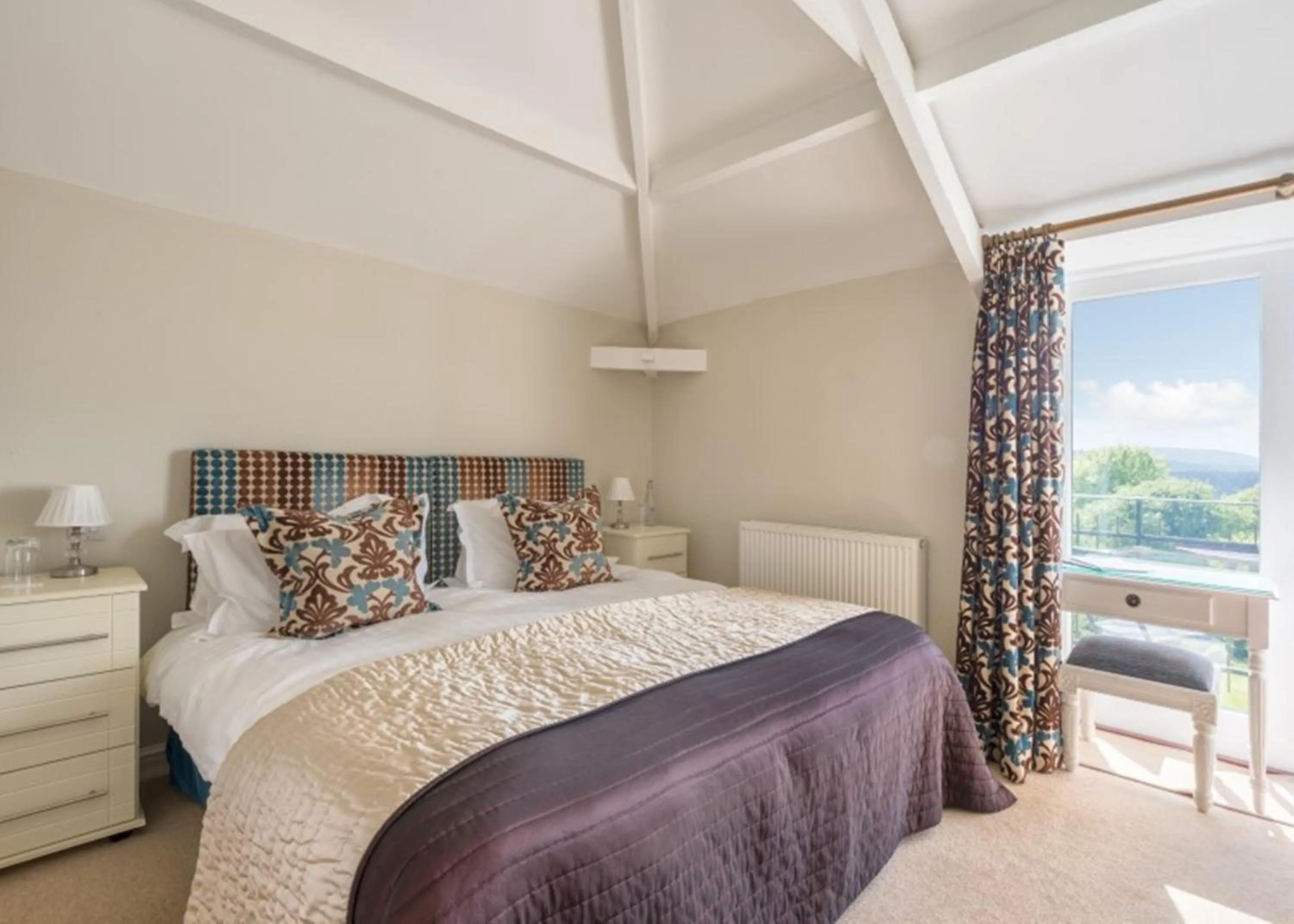 Bed in The Horn Of Plenty