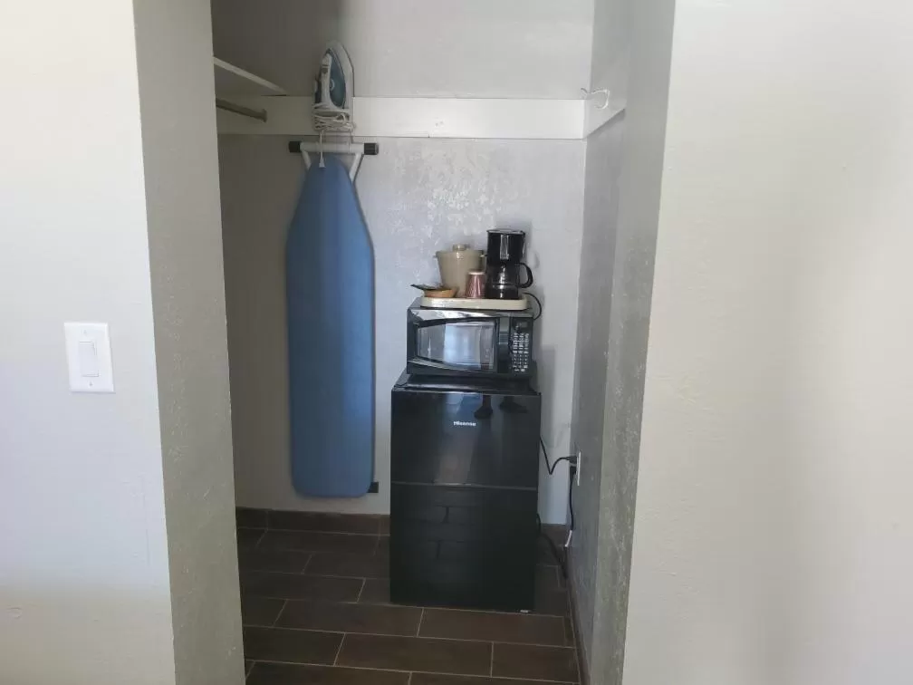 Coffee/tea facilities in Bestway Inn