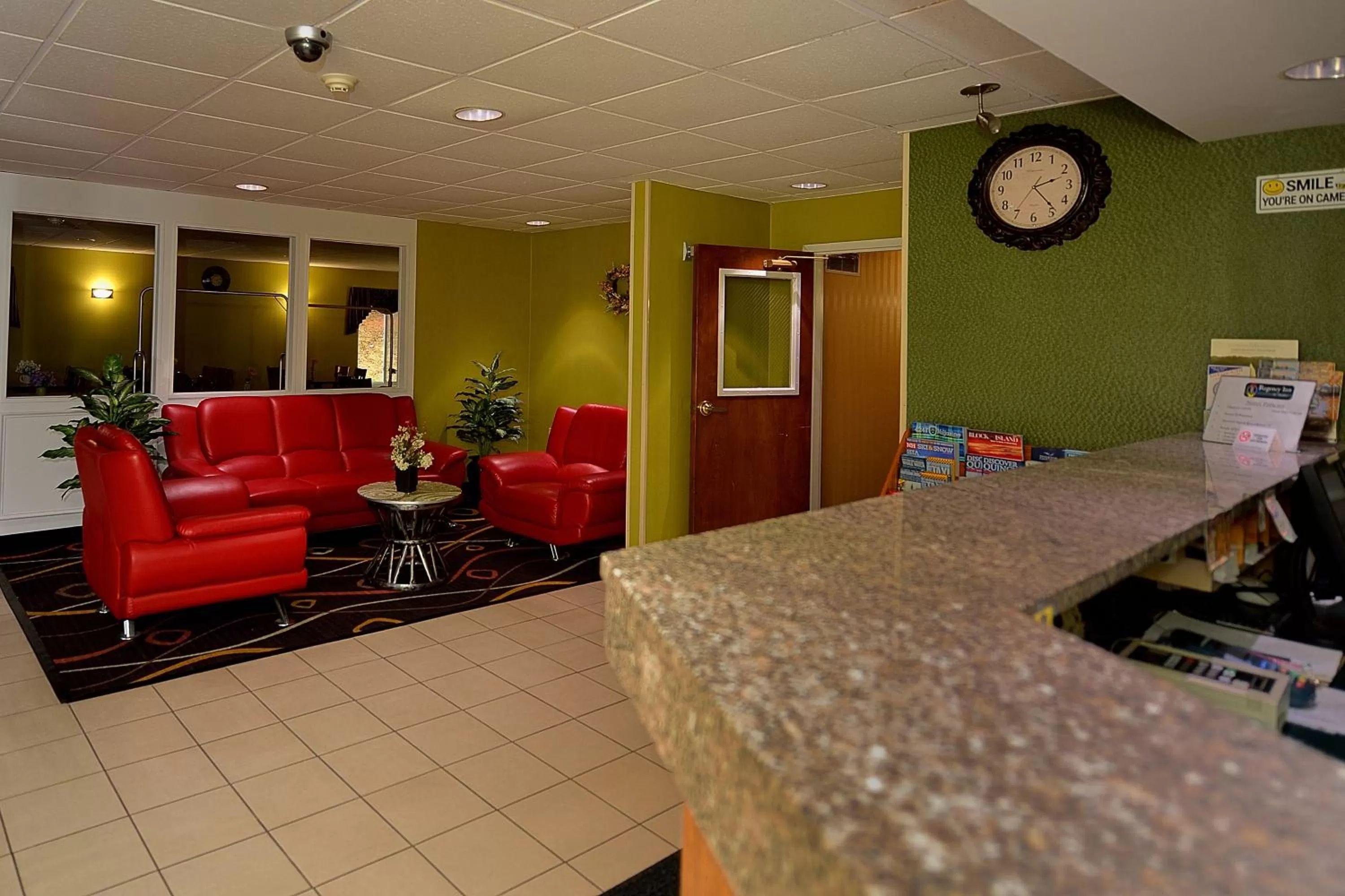 Lobby or reception in Baymont by Wyndham North Dartmouth Fall River