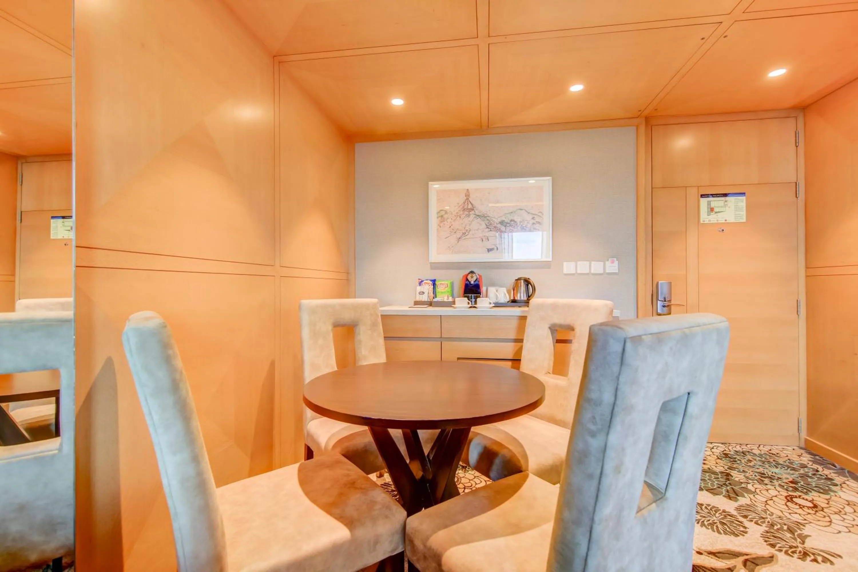 Dining area in Radisson Blu Gorakhpur