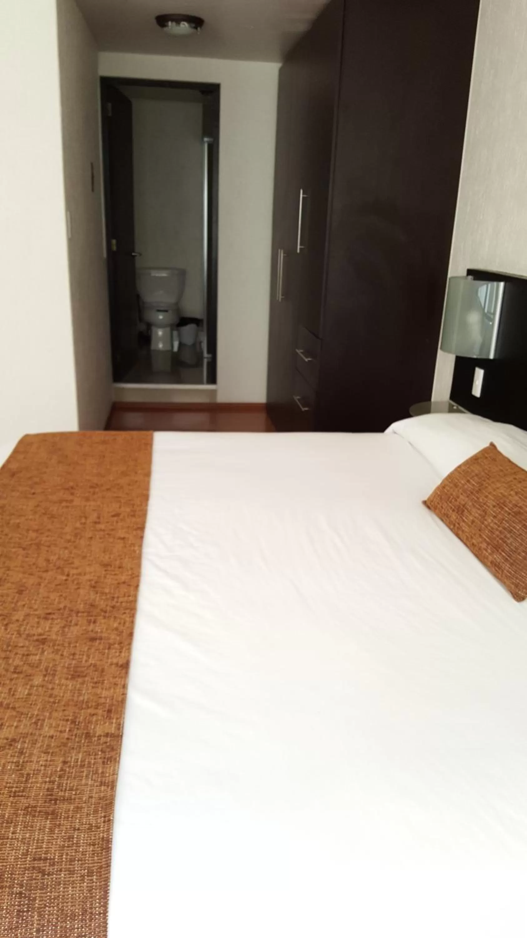 Bathroom, Bed in Grupo Kings Suites -Platon 436