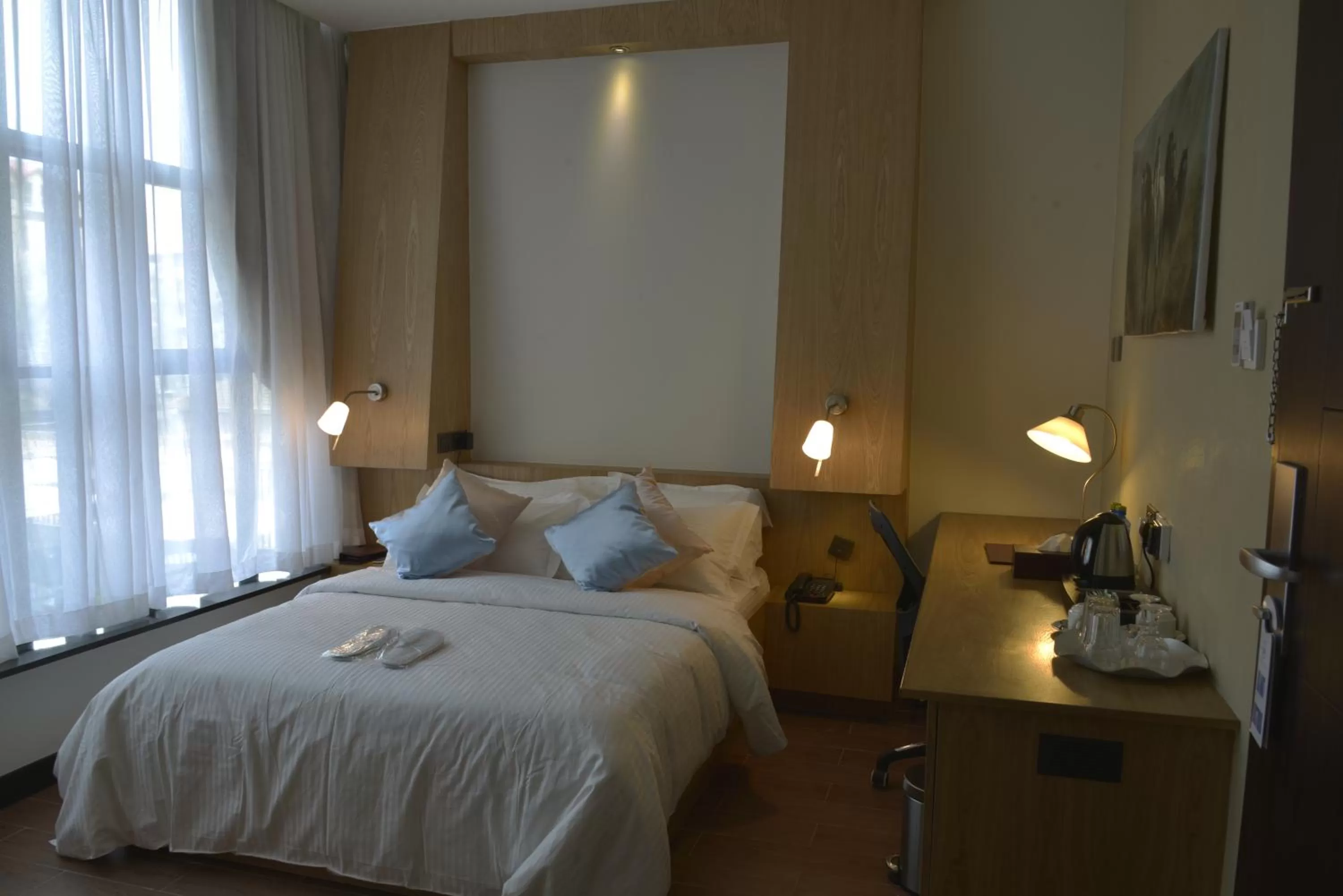 bunk bed, Bed in La Maison Royale