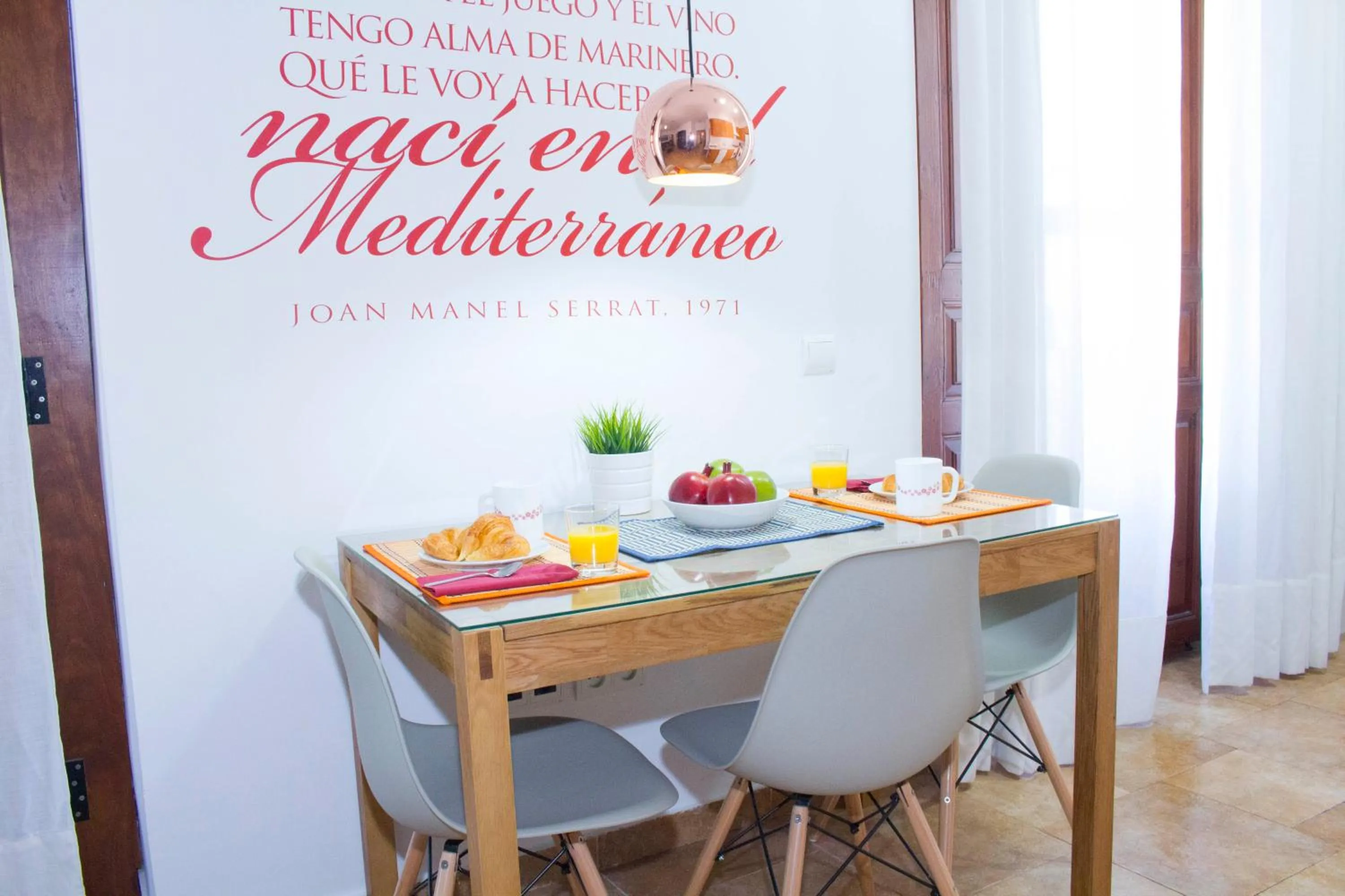 Text overlay in Living Valencia Apartments - Merced