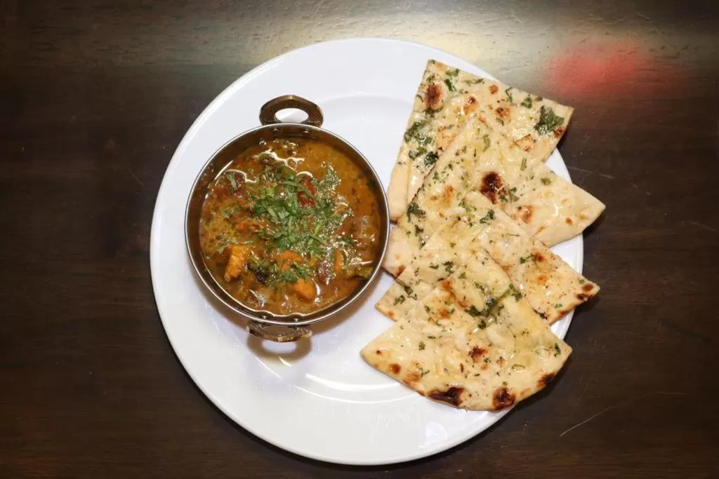 Restaurant/places to eat in Halfway Hotel