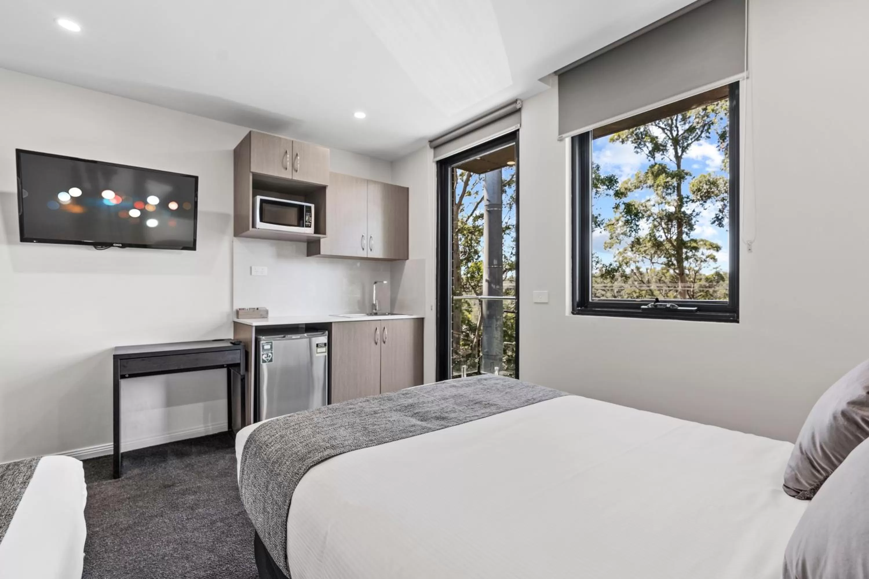 Bedroom, Bed in Seranin | Gordon