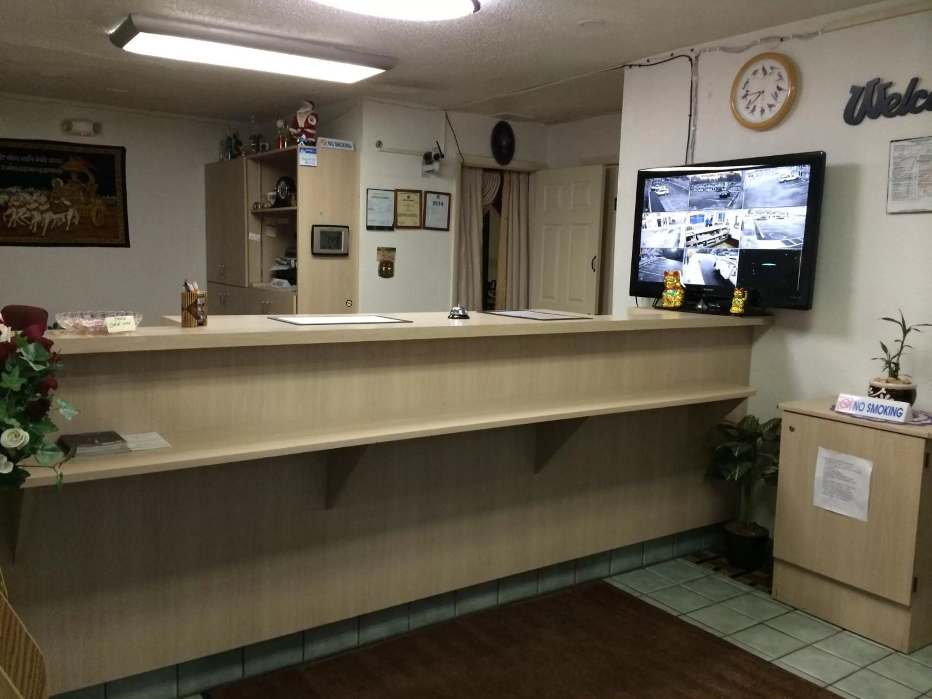 Lobby or reception in Carpet Inn