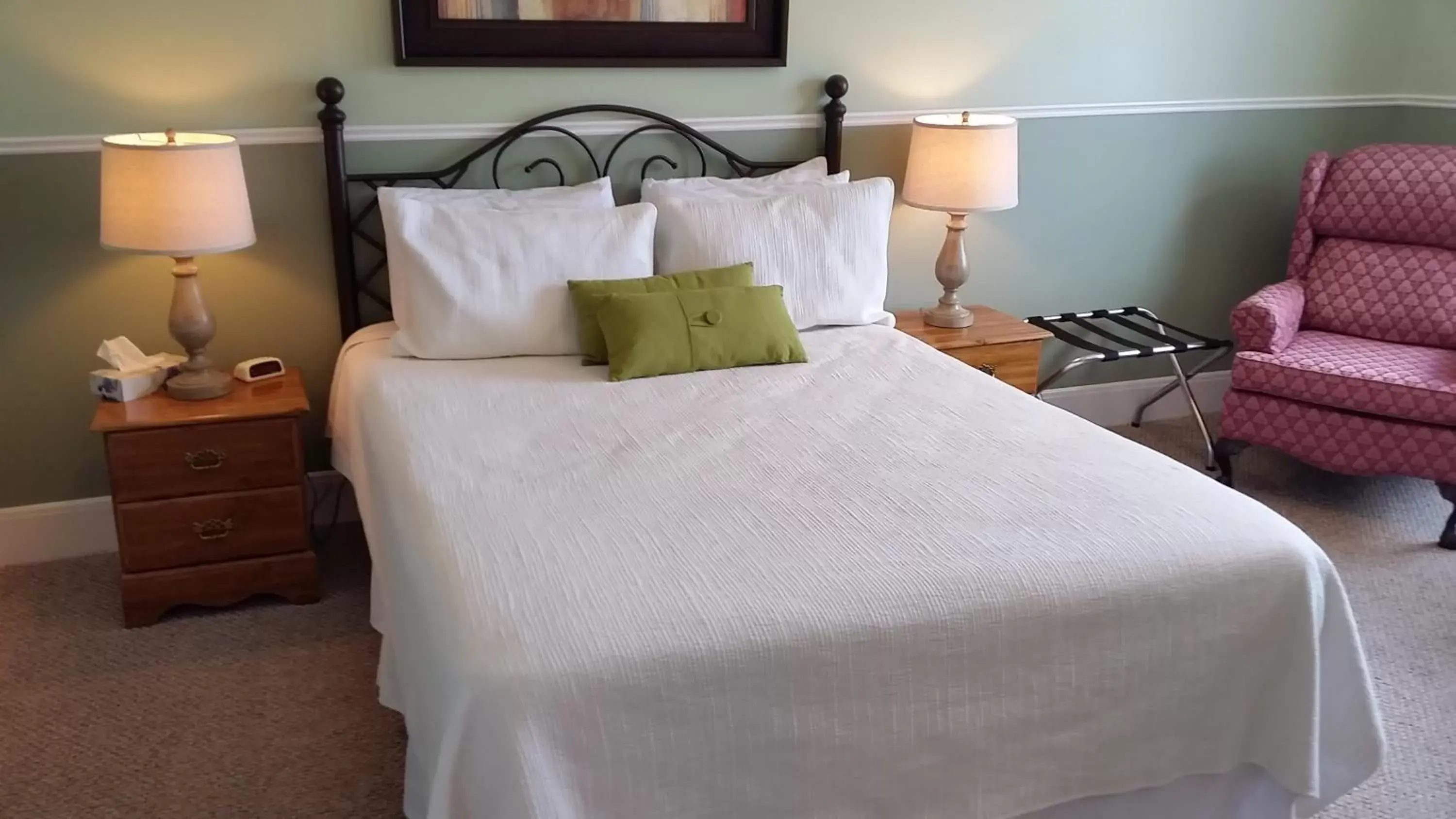 Queen Room with Sea View (#8) in Bayside Inn Queen Room with Sea View (#8) in Bayside Inn