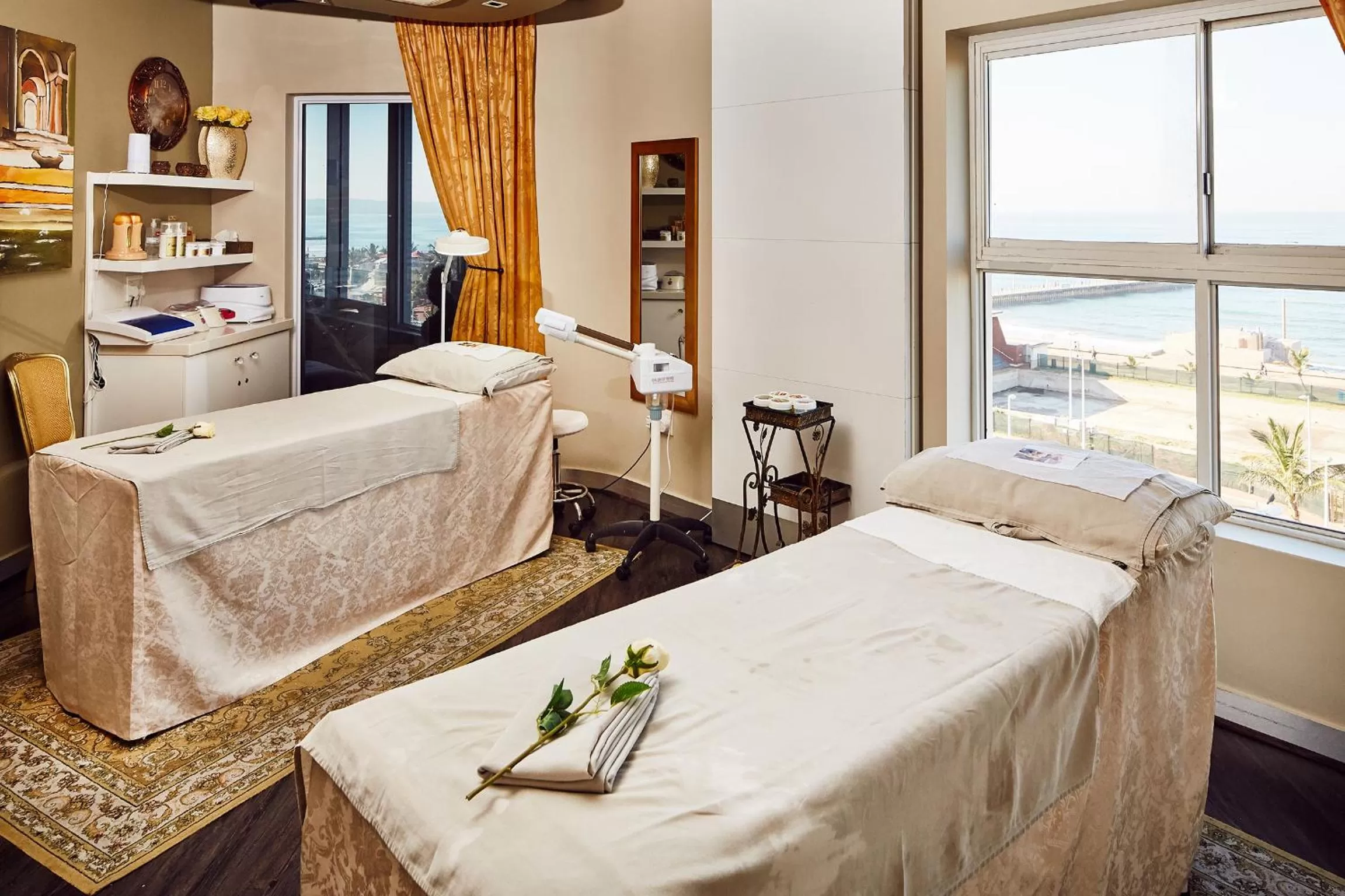 Massage, Bed in First Group The Palace All-Suite