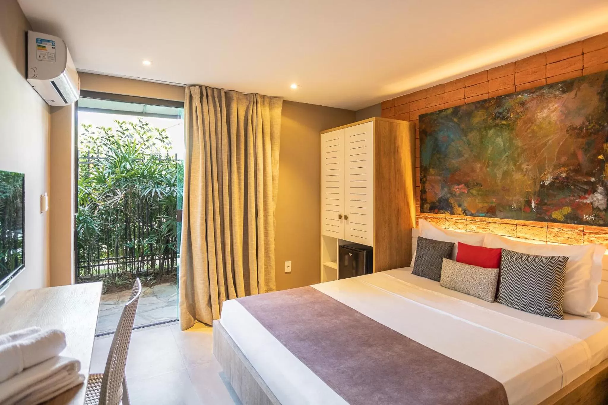 Photo of the whole room, Bed in Bravo Pousada Design