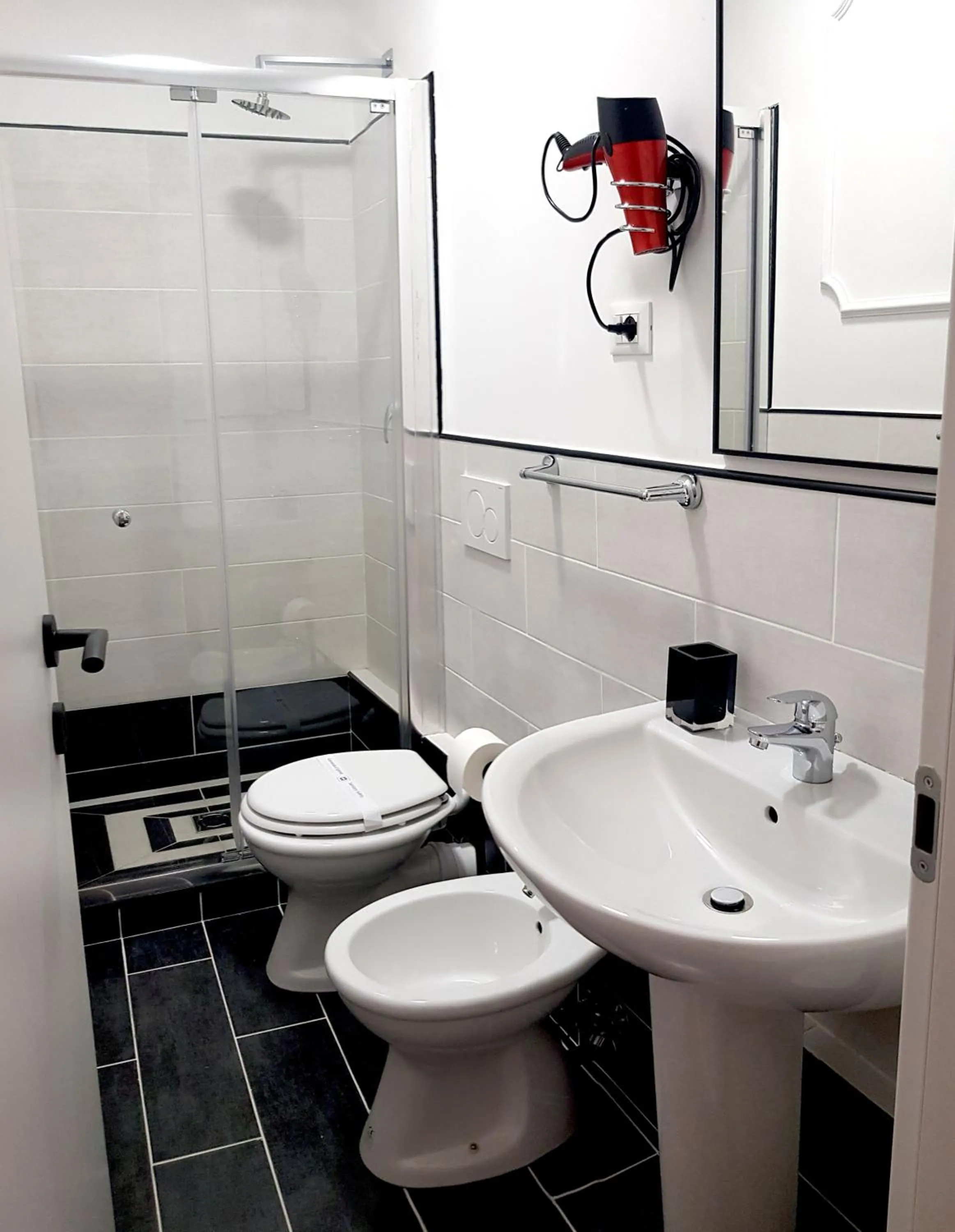 Bathroom in Legend R.G.