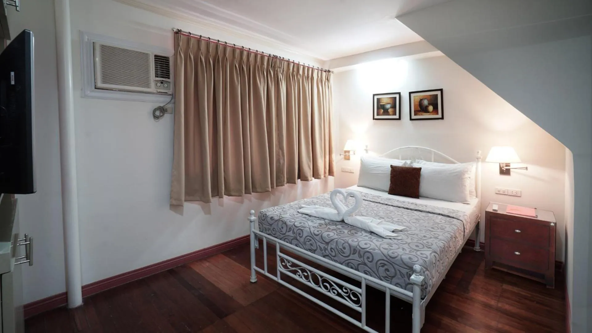 Bedroom, Bed in 1775 Adriatico Suites