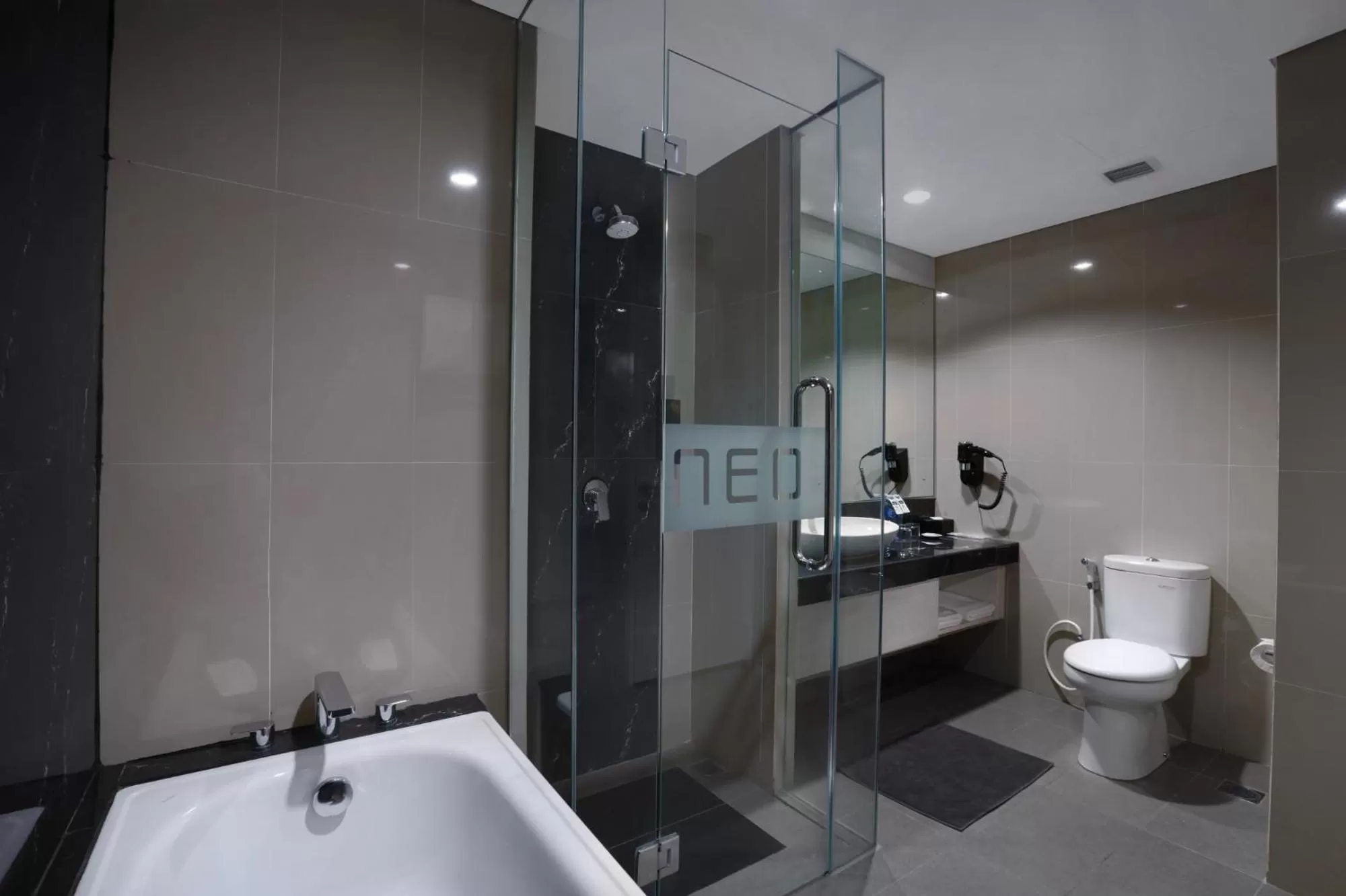 Bathroom in Hotel Neo+ Kebayoran Jakarta