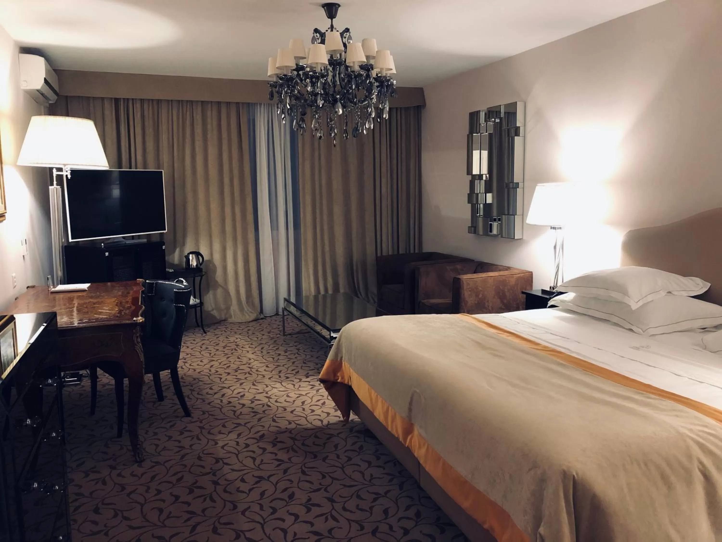 Bed in Hotel Adriatica