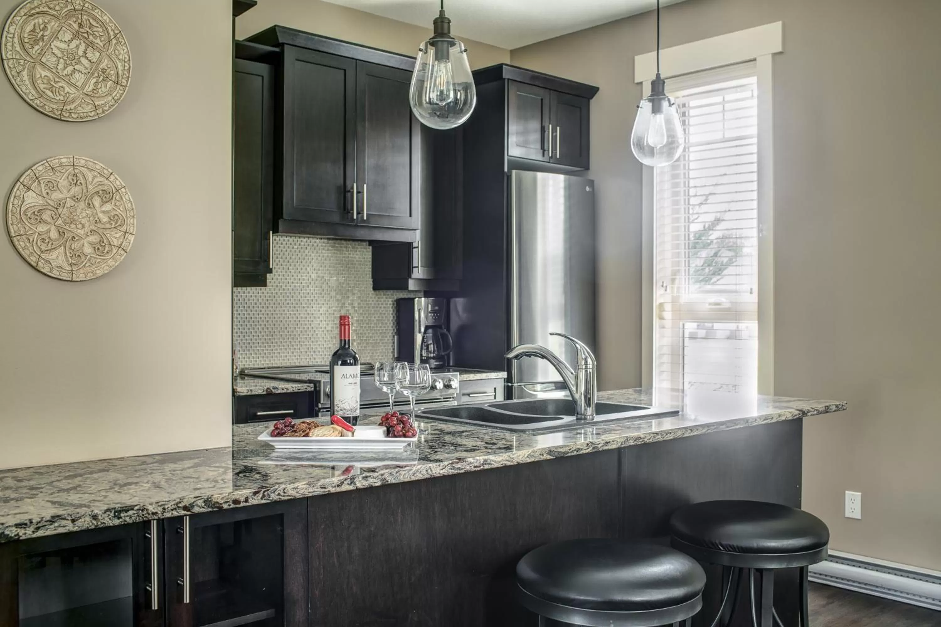 Kitchen or kitchenette in Bighorn Meadows Resort