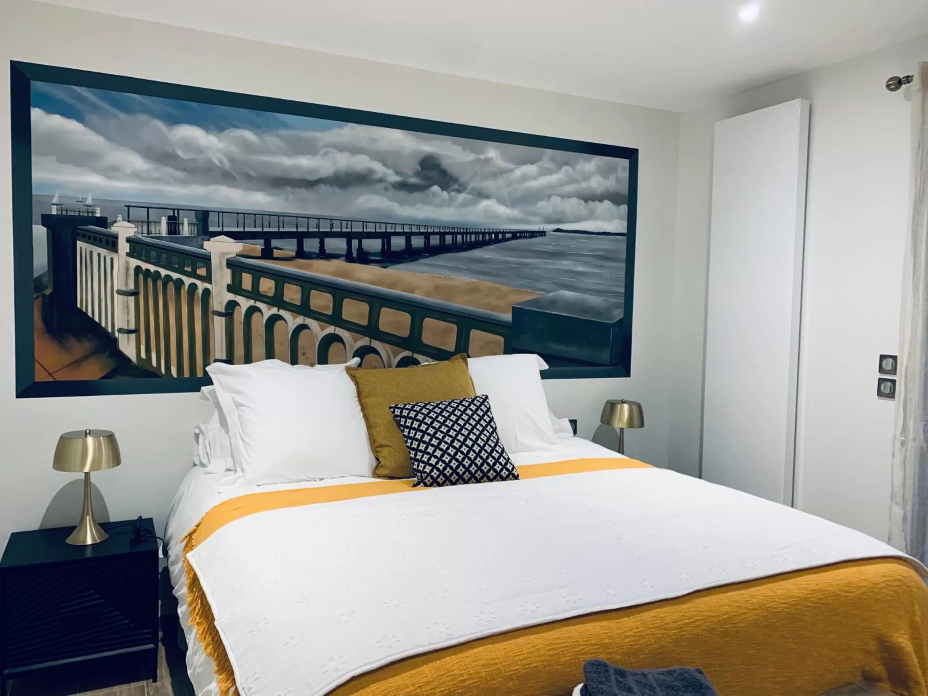 Photo of the whole room, Bed in VILLA MADY