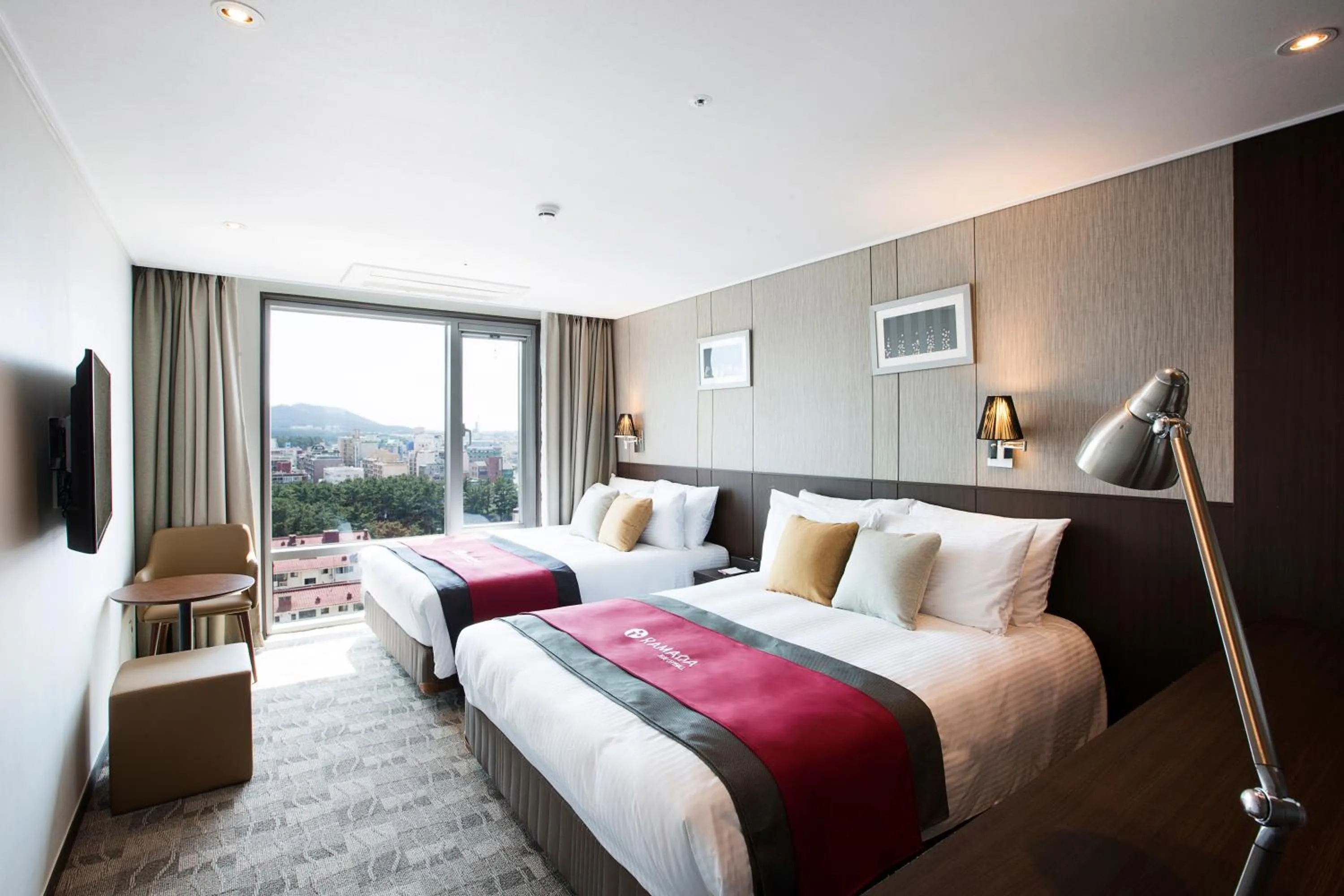 Bed in Ramada by Wyndham Jeju City Hall