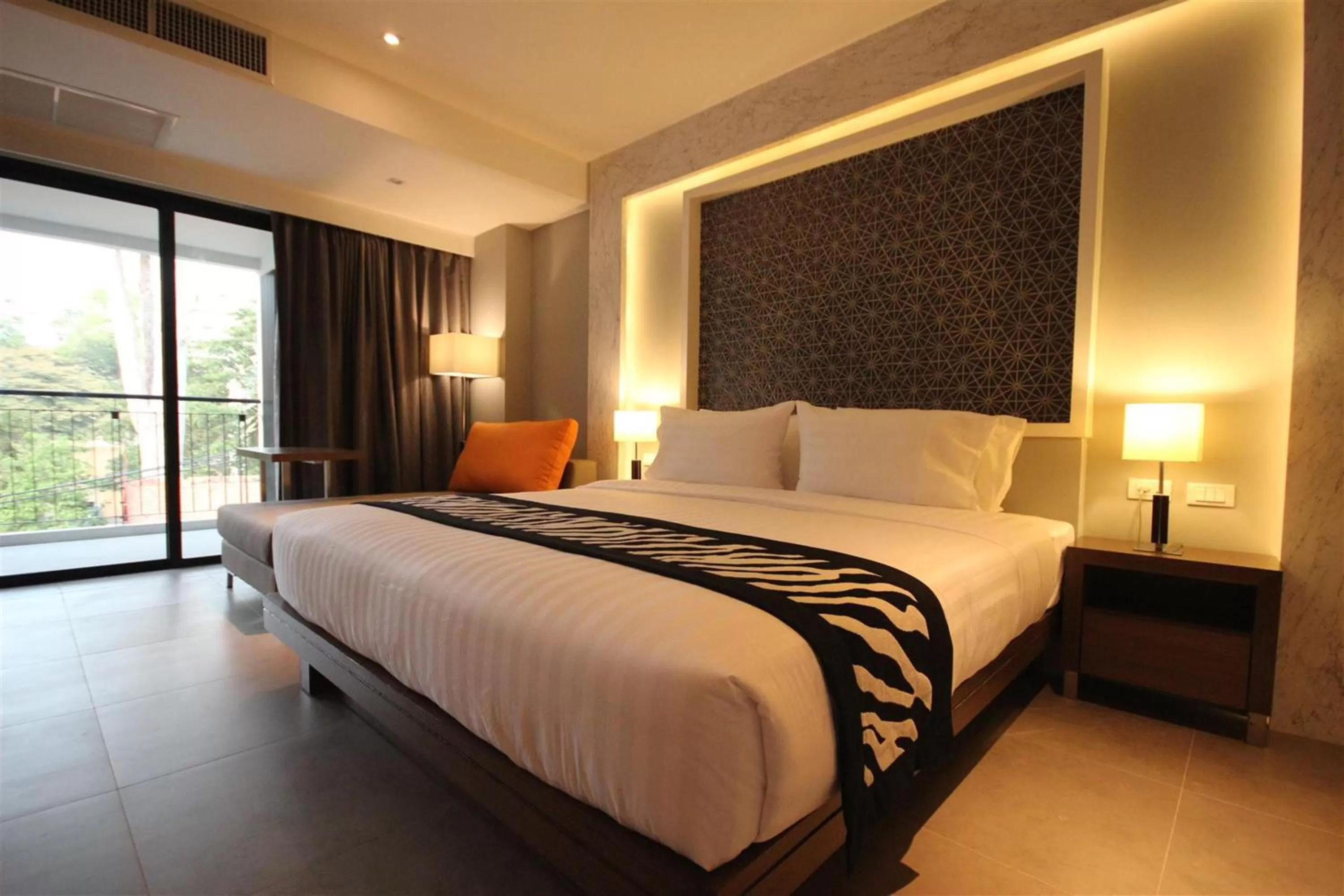 Bed in Season Five Hotel