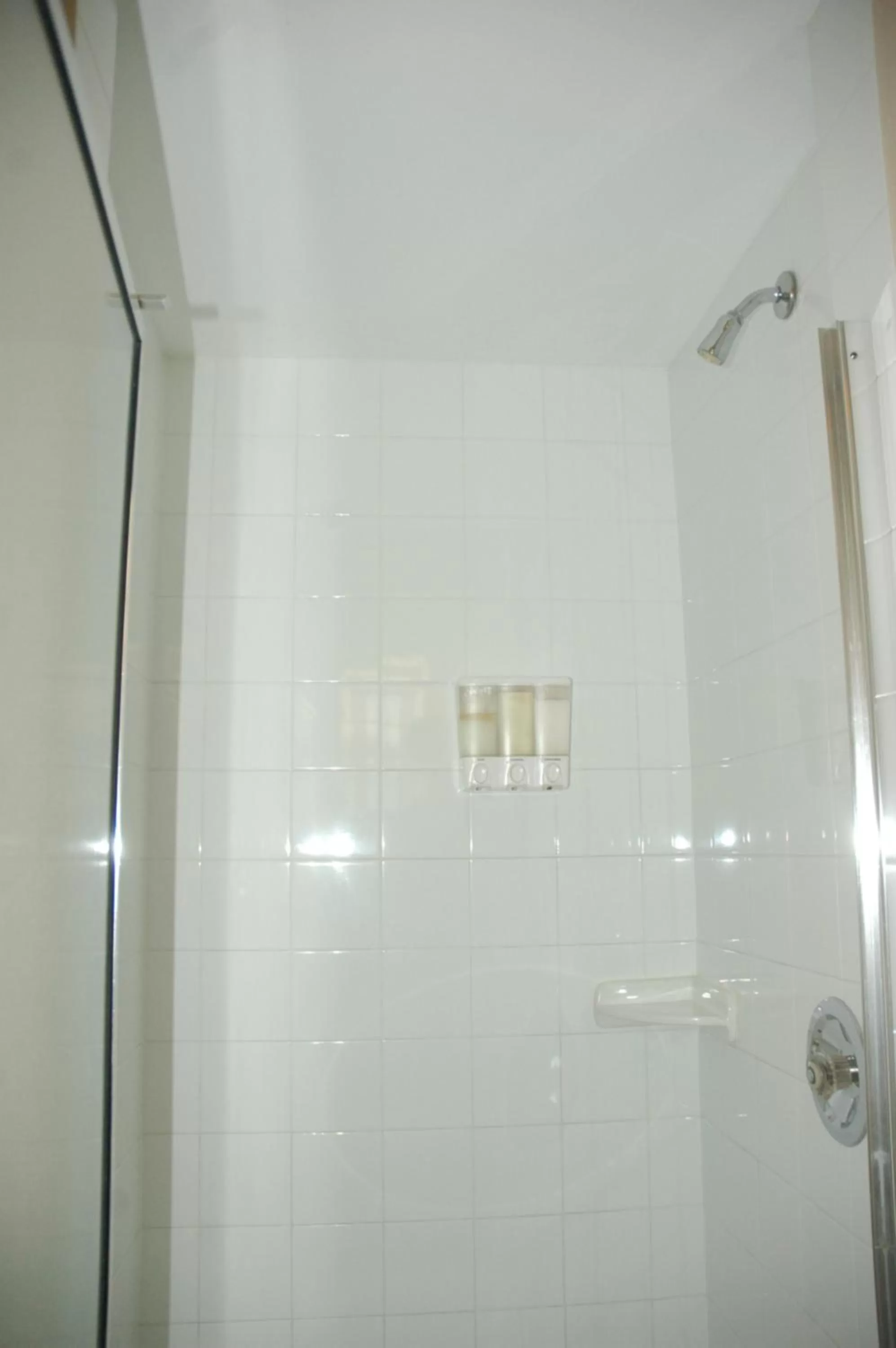 Bathroom in Windsor Guest House