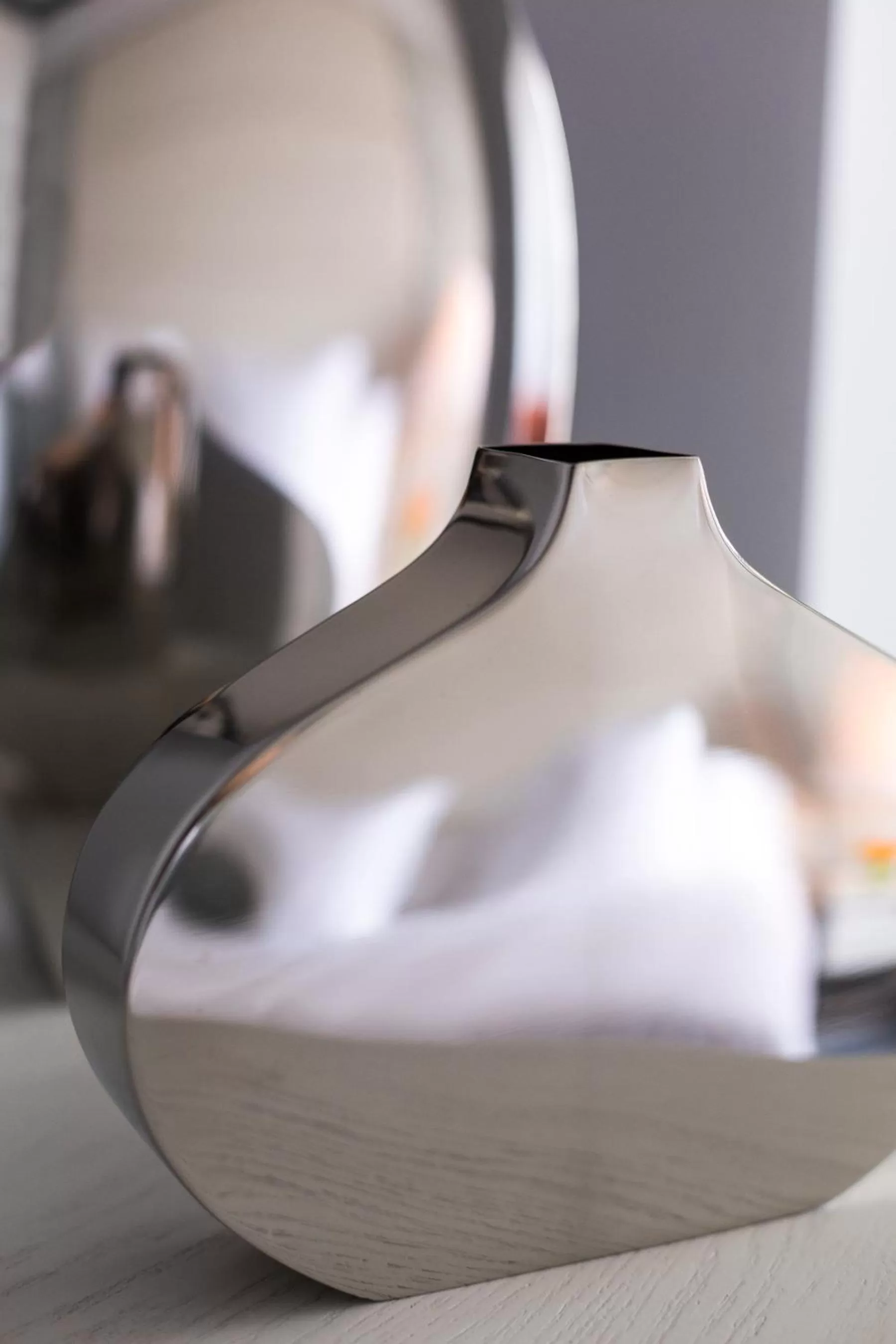 Decorative detail, Bed in Four Seasons Hotel Atlanta