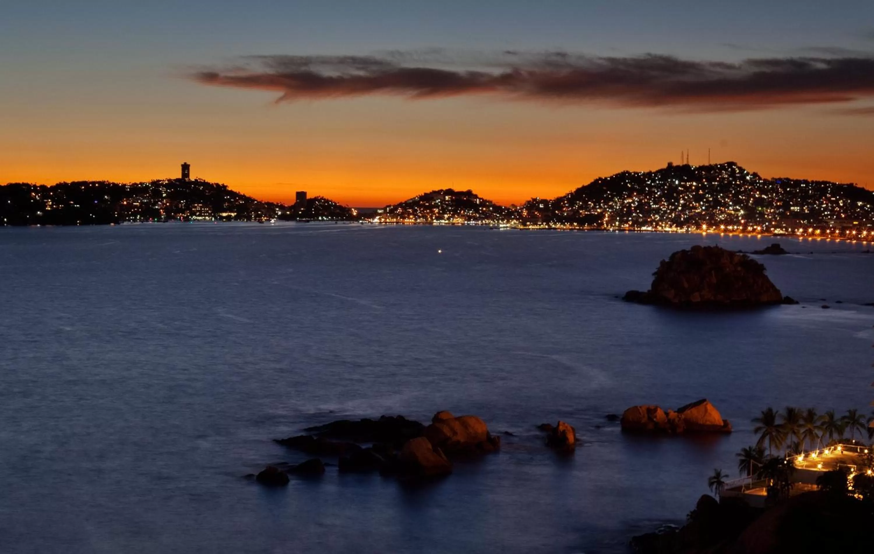 Property building in Holiday Inn Resort Acapulco, an IHG Hotel