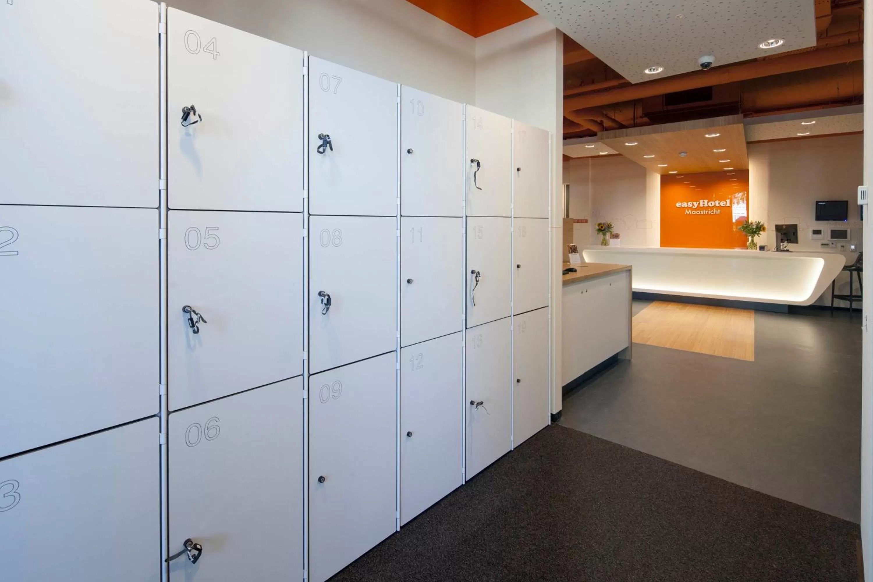 Lobby or reception in easyHotel Maastricht City Centre
