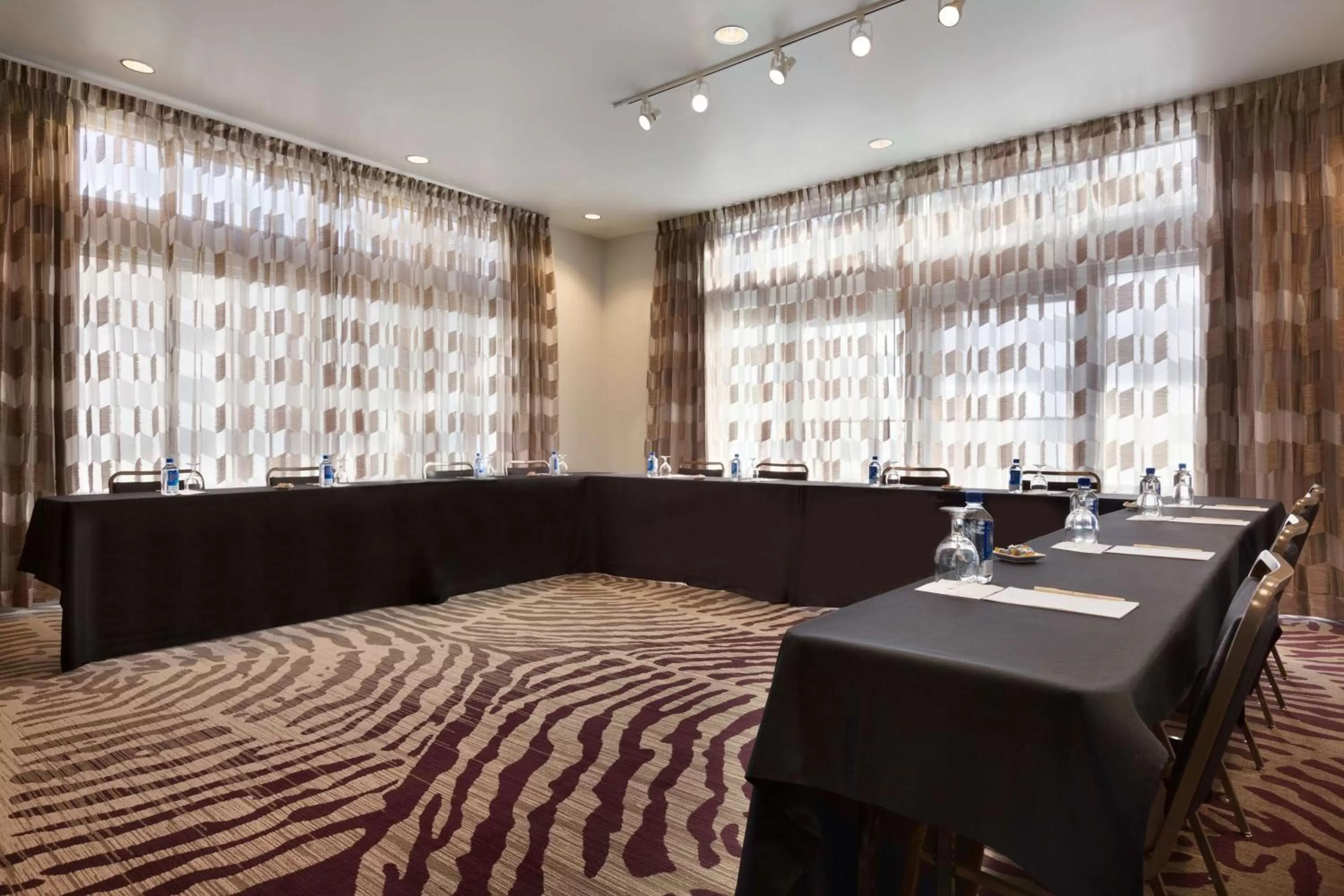 Meeting/conference room in DoubleTree by Hilton Hotel Oklahoma City Airport