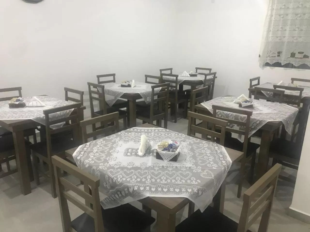 Communal kitchen in Pousada Vó Dena