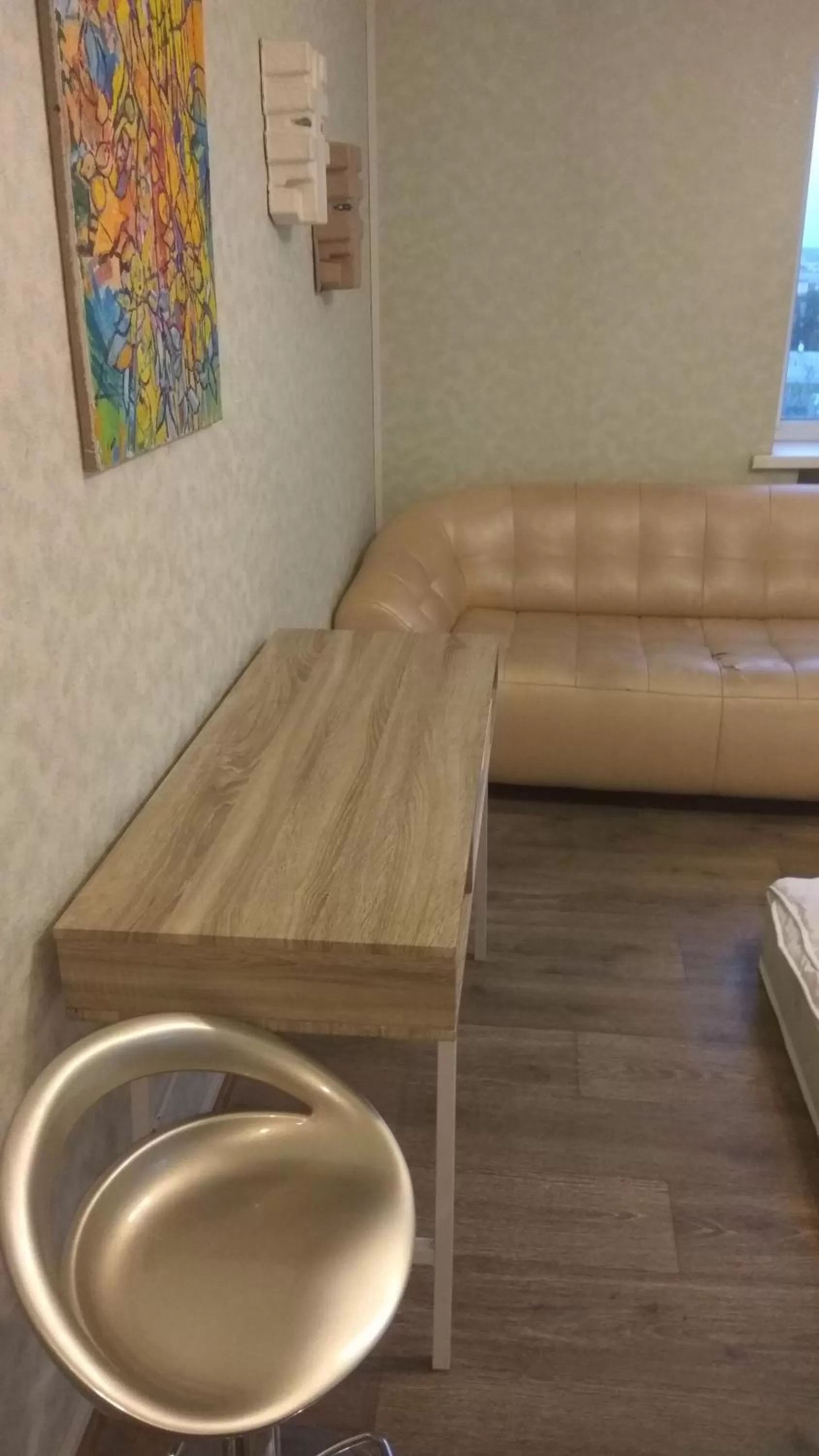 Seating area in Alaska Fox