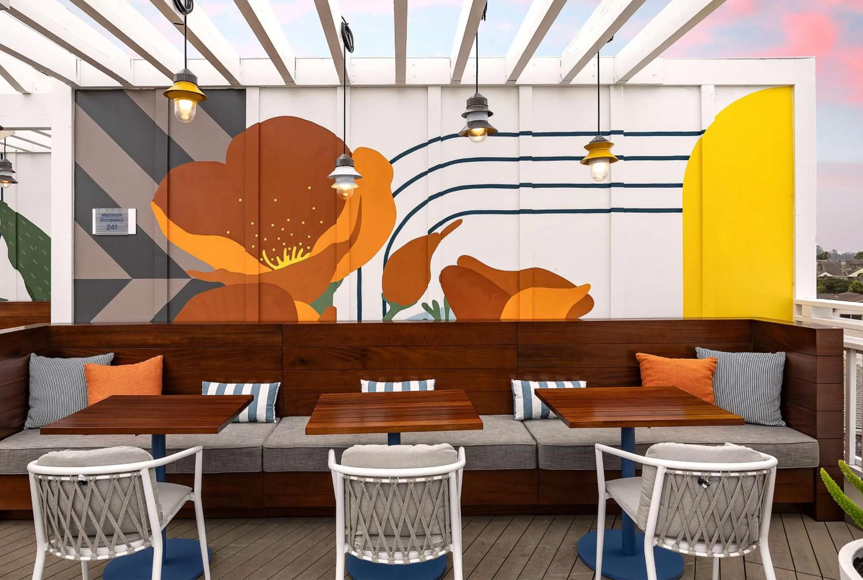 Restaurant/places to eat in Inn at the Pier Pismo Beach, Curio Collection by Hilton